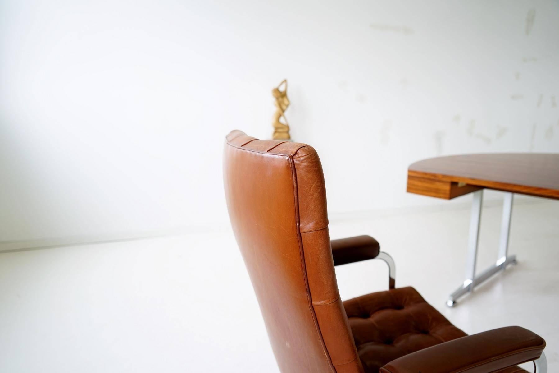 De Sede RH-304 Leather Robert Haussmann Cantilever Office Desk Chair, Bauhaus In Good Condition In Telgte, DE