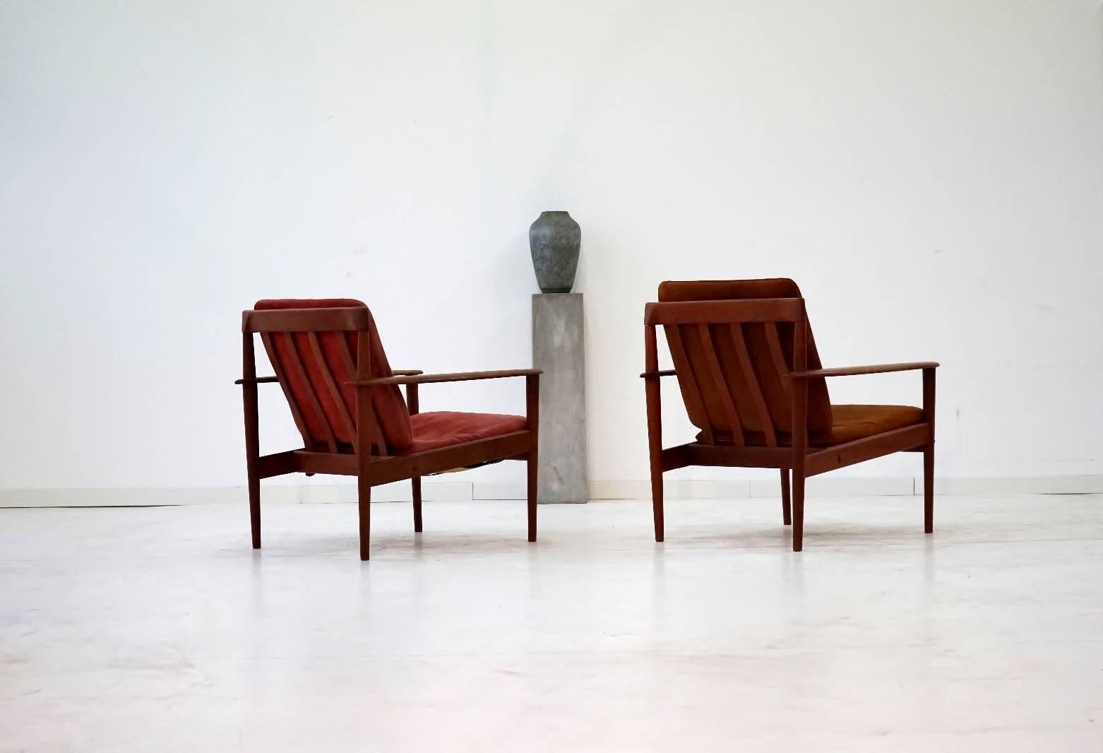Set of Two Chairs by Grete Jalk for Poul Jeppesen Danish Leather Lounge Armchair 3