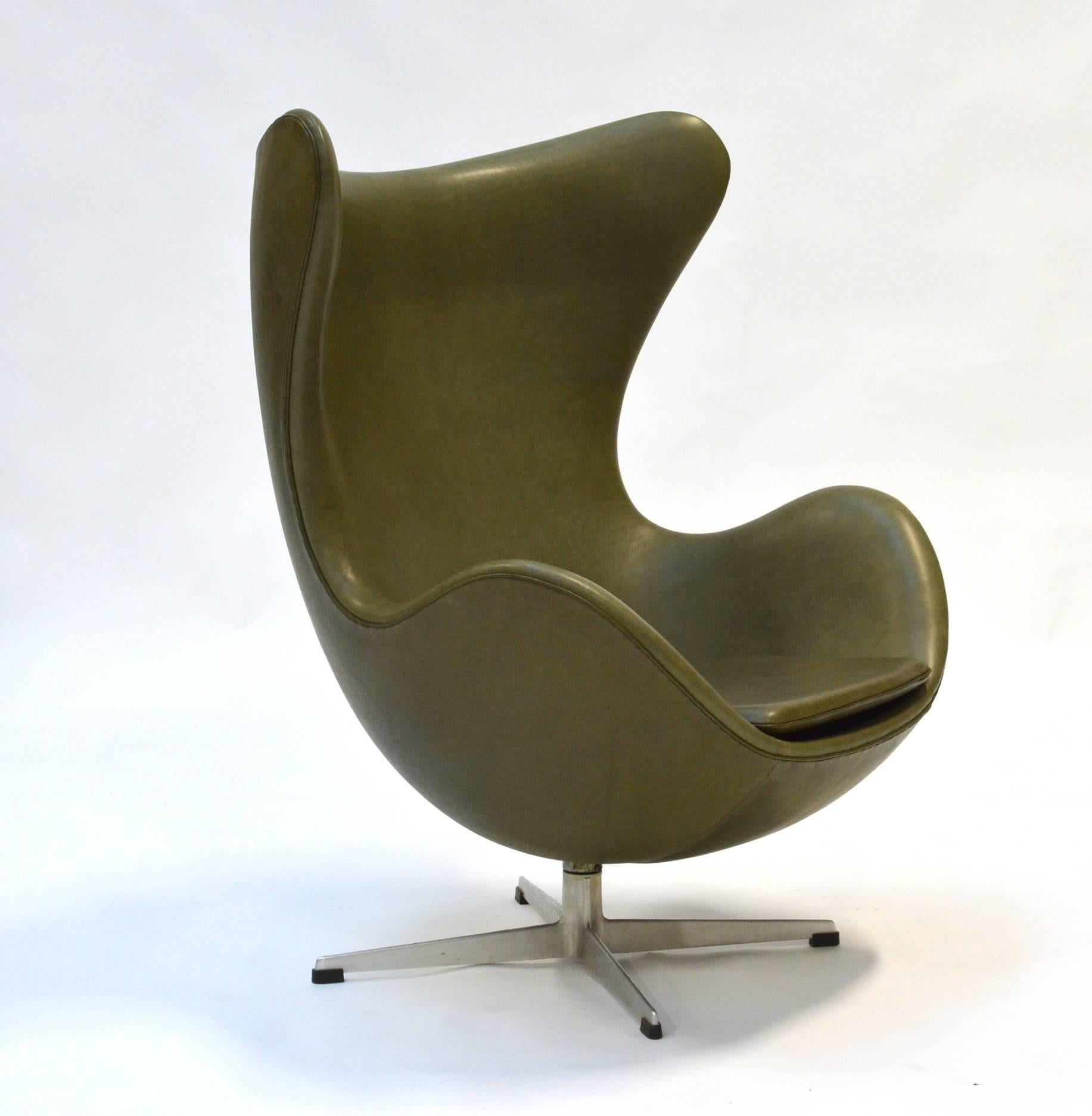 Egg Lounge Chair by Arne Jacobsen, Fritz Hansen, Leather (Moderne der Mitte des Jahrhunderts)