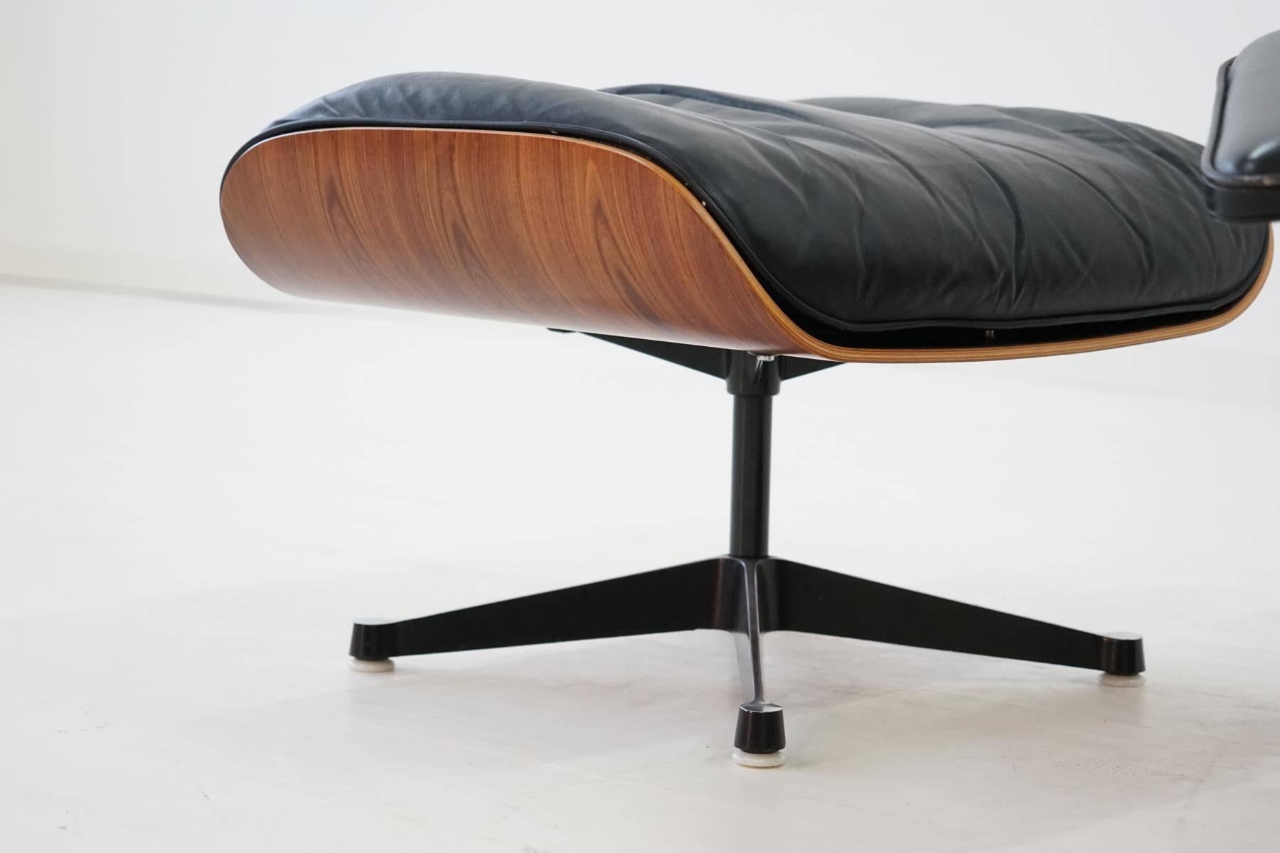 Leather Original Lounge Chair and Ottoman by Charles Eames Herman Miller, Rosewood