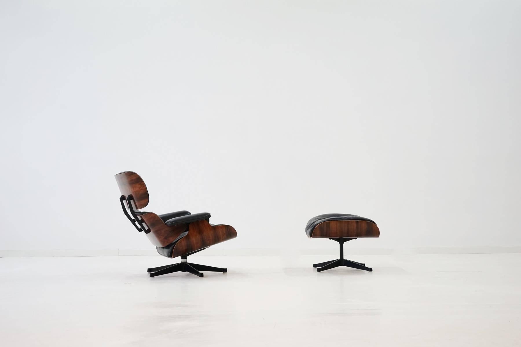 Mid-Century Modern Original Lounge Chair and Ottoman, Charles Eames Herman Miller Rosewood Armchair