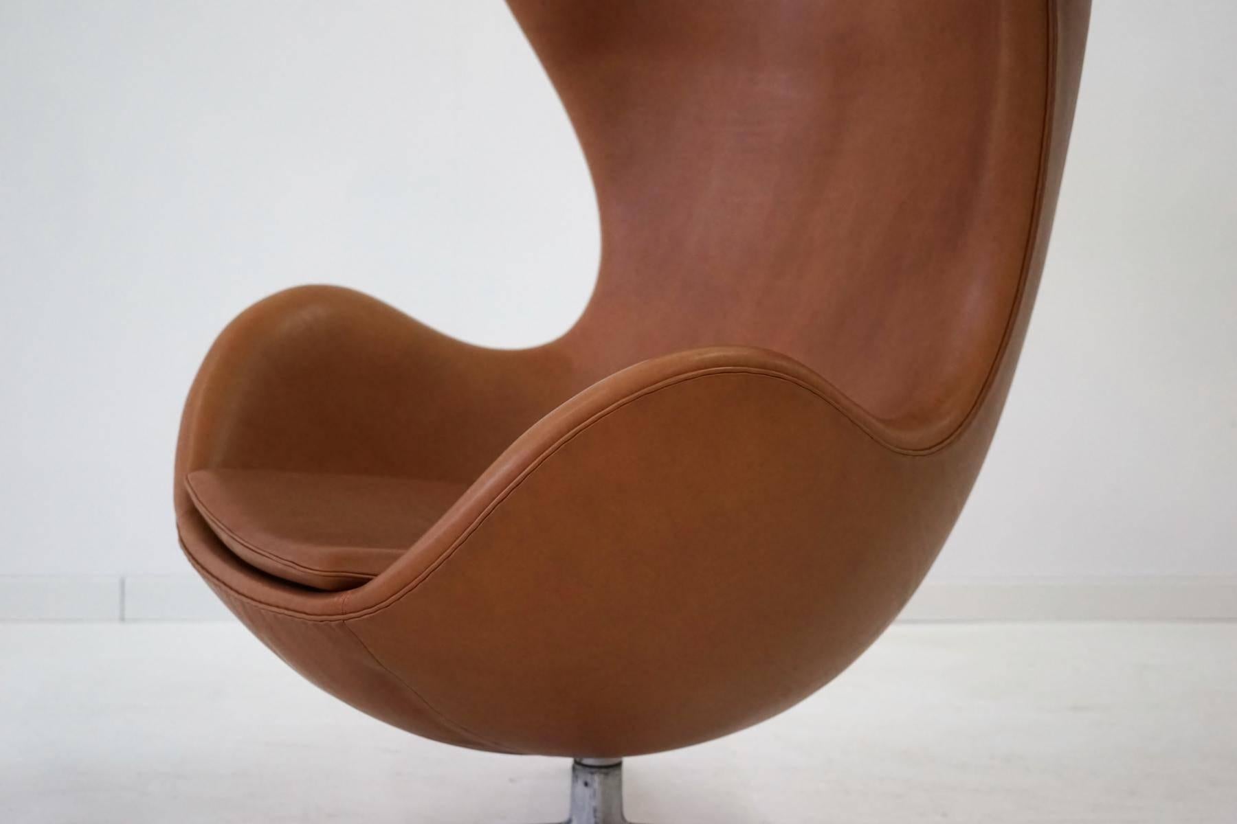 Danish Two Egg Lounge Chairs with Ottoman and Two Swan Armchairs