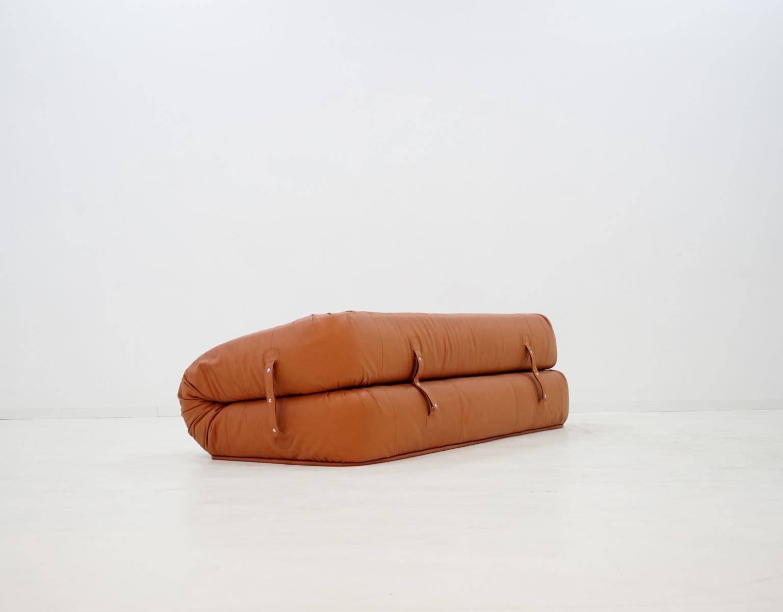 Anfibio by Alessandro Becchi, Giovannetti Italy Sofa Daybed Canapé Couch Leather 1