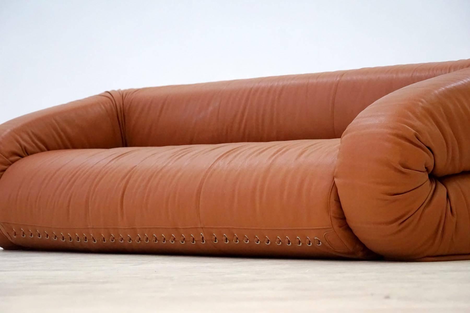 Late 20th Century Anfibio by Alessandro Becchi, Giovannetti Italy Sofa Daybed Canapé Couch Leather