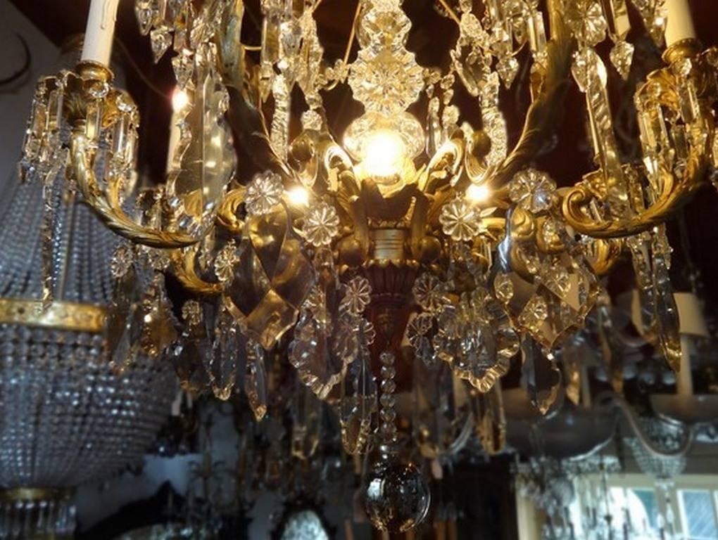 Large Spanish Bronze Chandelier with 12 Lights, Early 20th Century For Sale 1