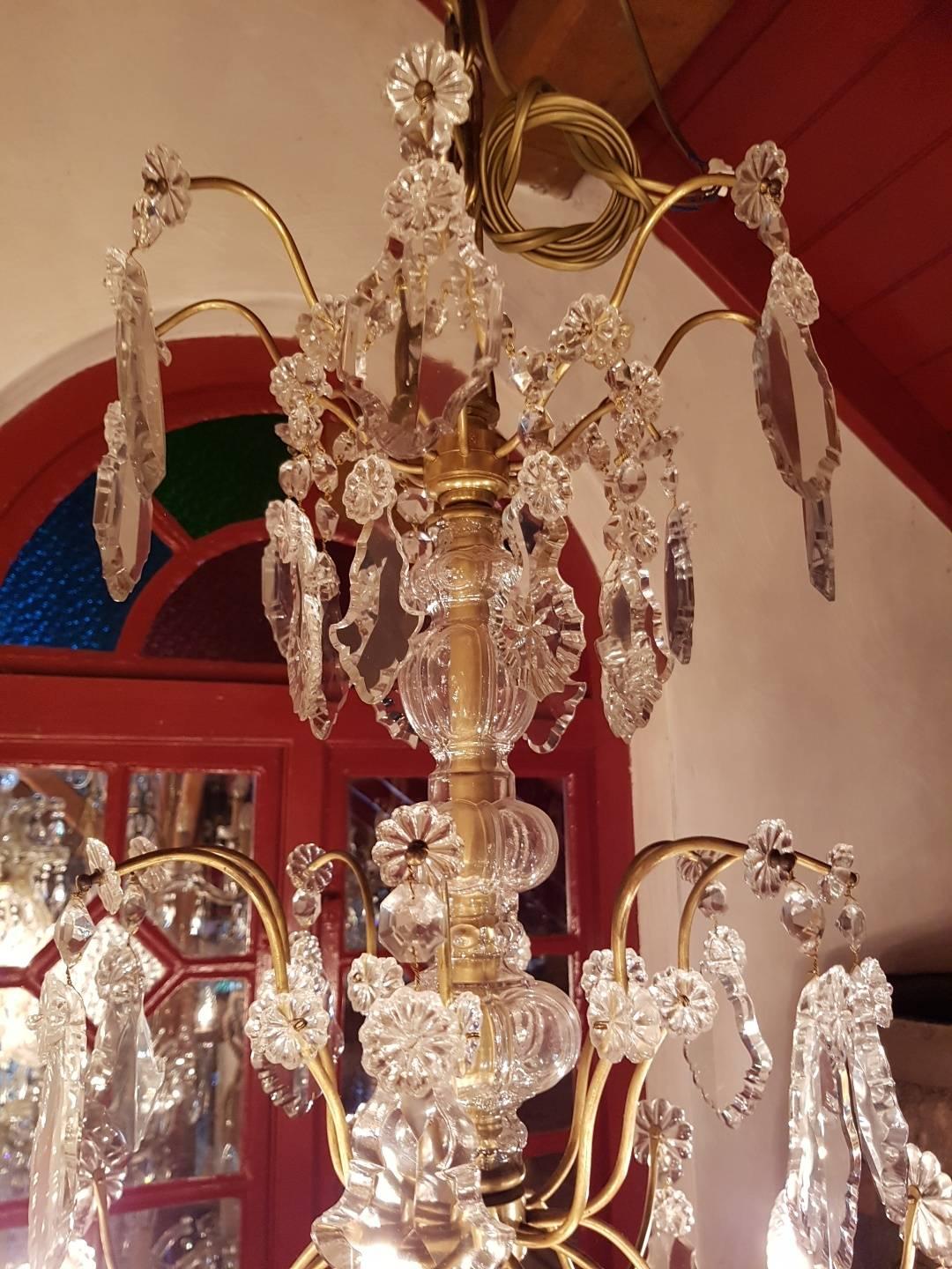 Large Spanish Bronze Chandelier with 12 Lights, Early 20th Century For Sale 2