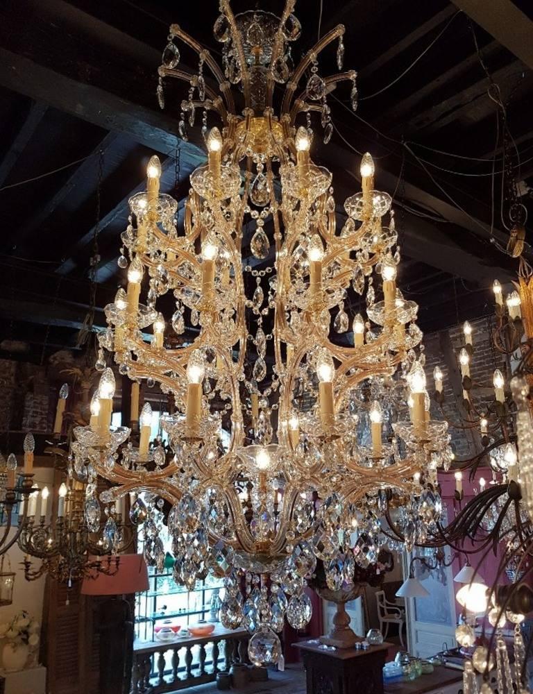 Large new Maria Therese Chandelier with 31 Lights, Italian crystal, 21st Century For Sale 4
