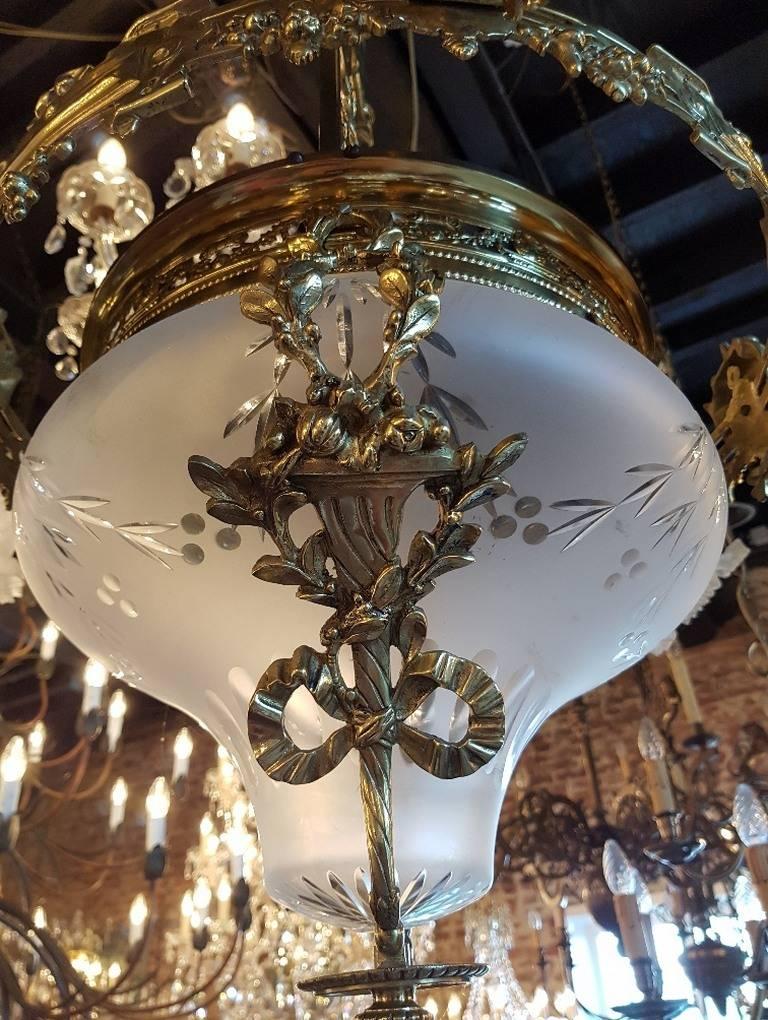Large French Chandelier with Nine-Lights and a Coupe of Venetian Cut Glass For Sale 4