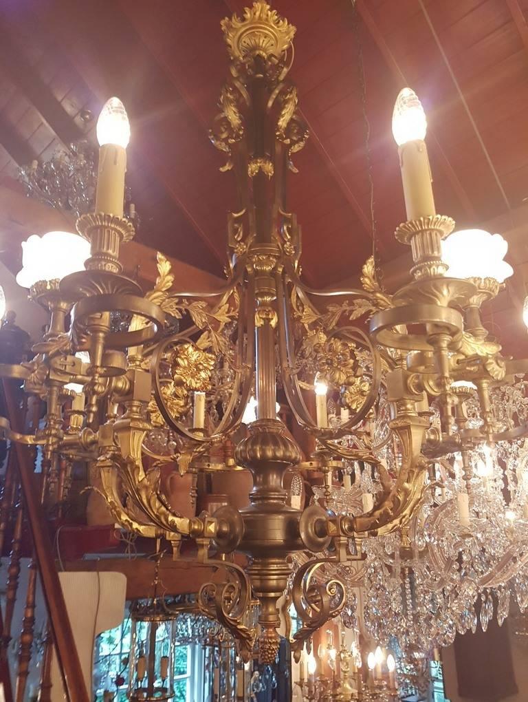 Large French Bronze and Brass Chandelier, 15 Lights, Early 1900 For Sale 5