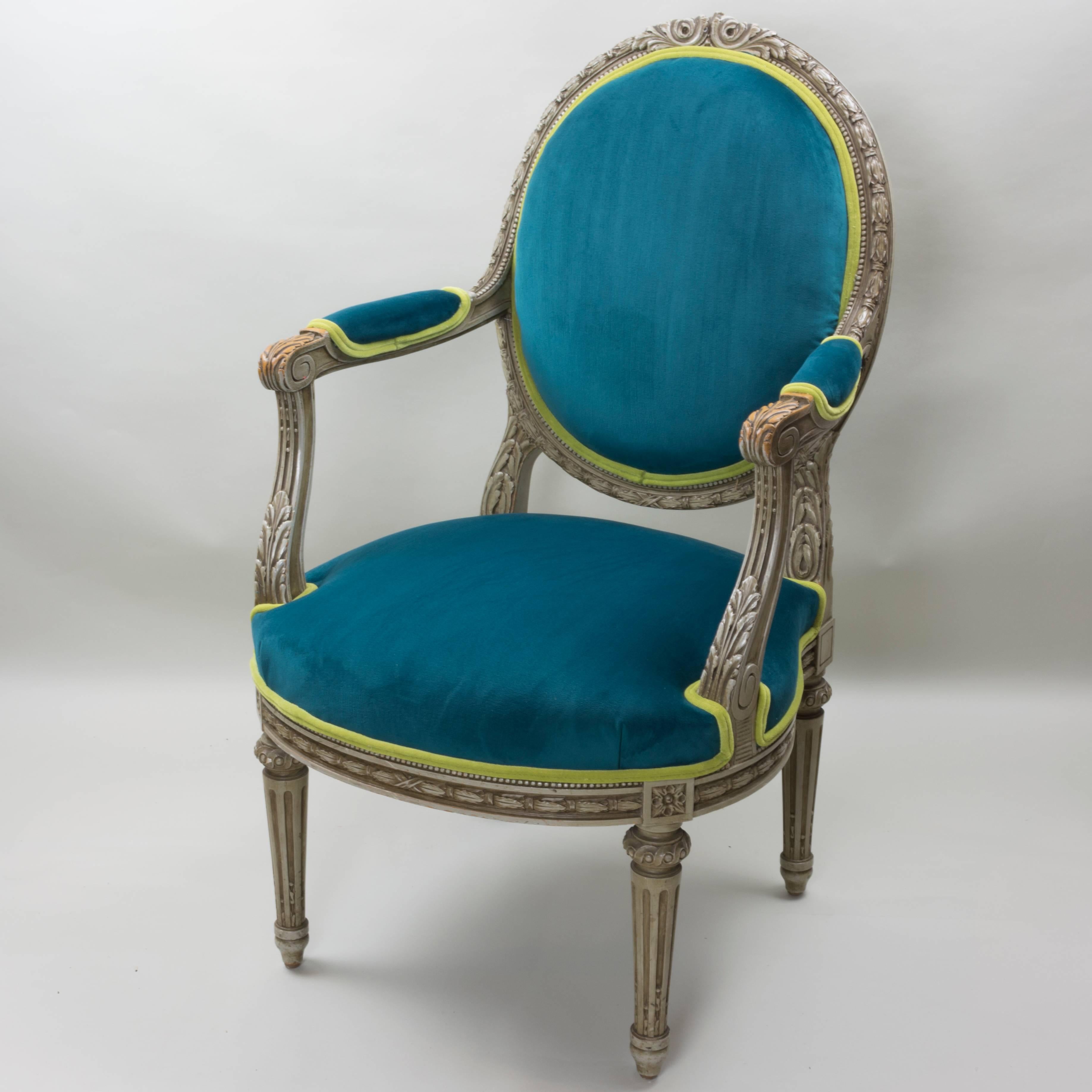 Pair of Louis XVI Style Armchairs Blue Pine Velvet In Good Condition For Sale In Pataskala, OH