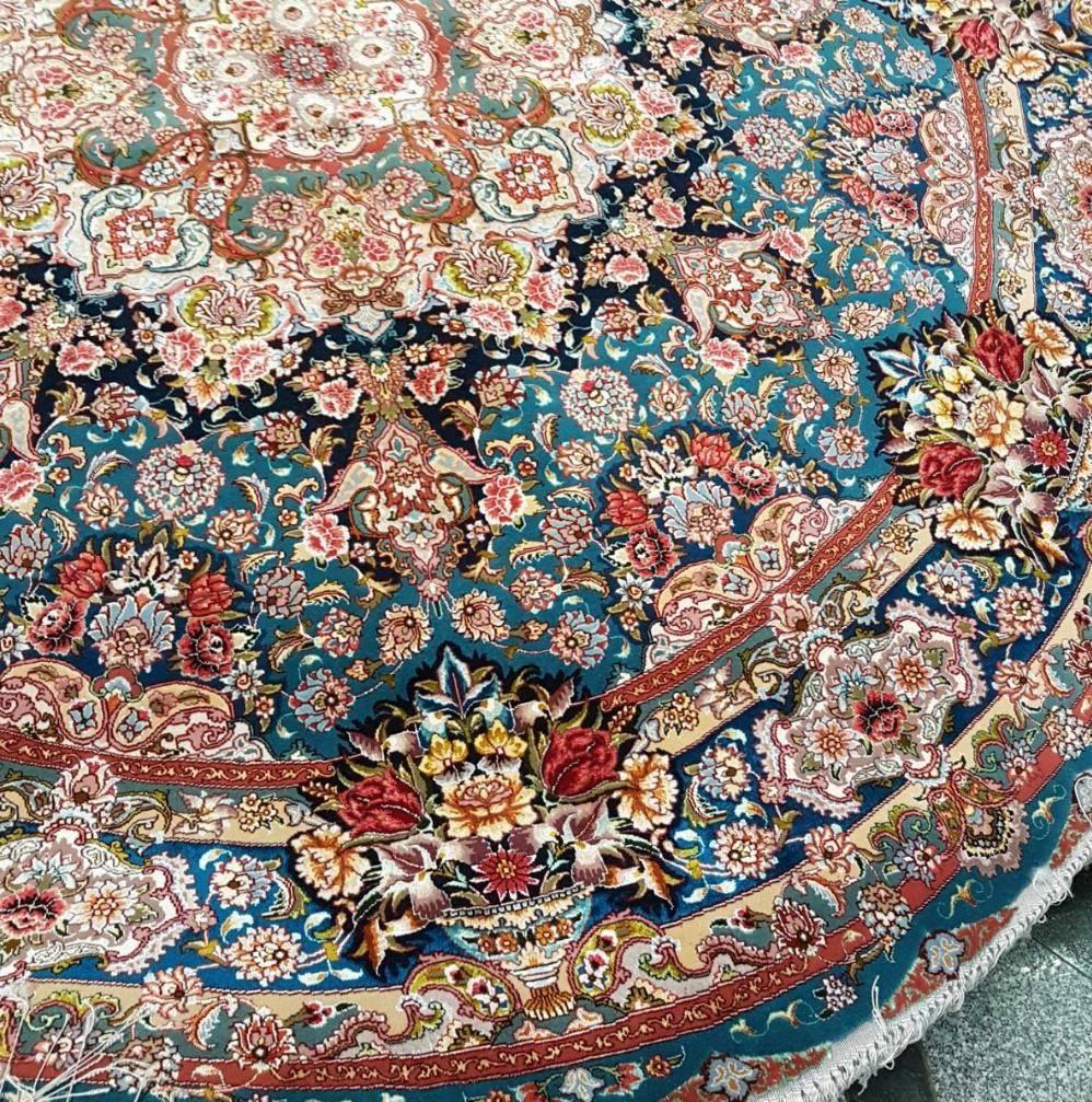 Master Salari Round Turquoise Hand-Knotted Persian Tabriz Rug In Good Condition For Sale In Cremorne, AU