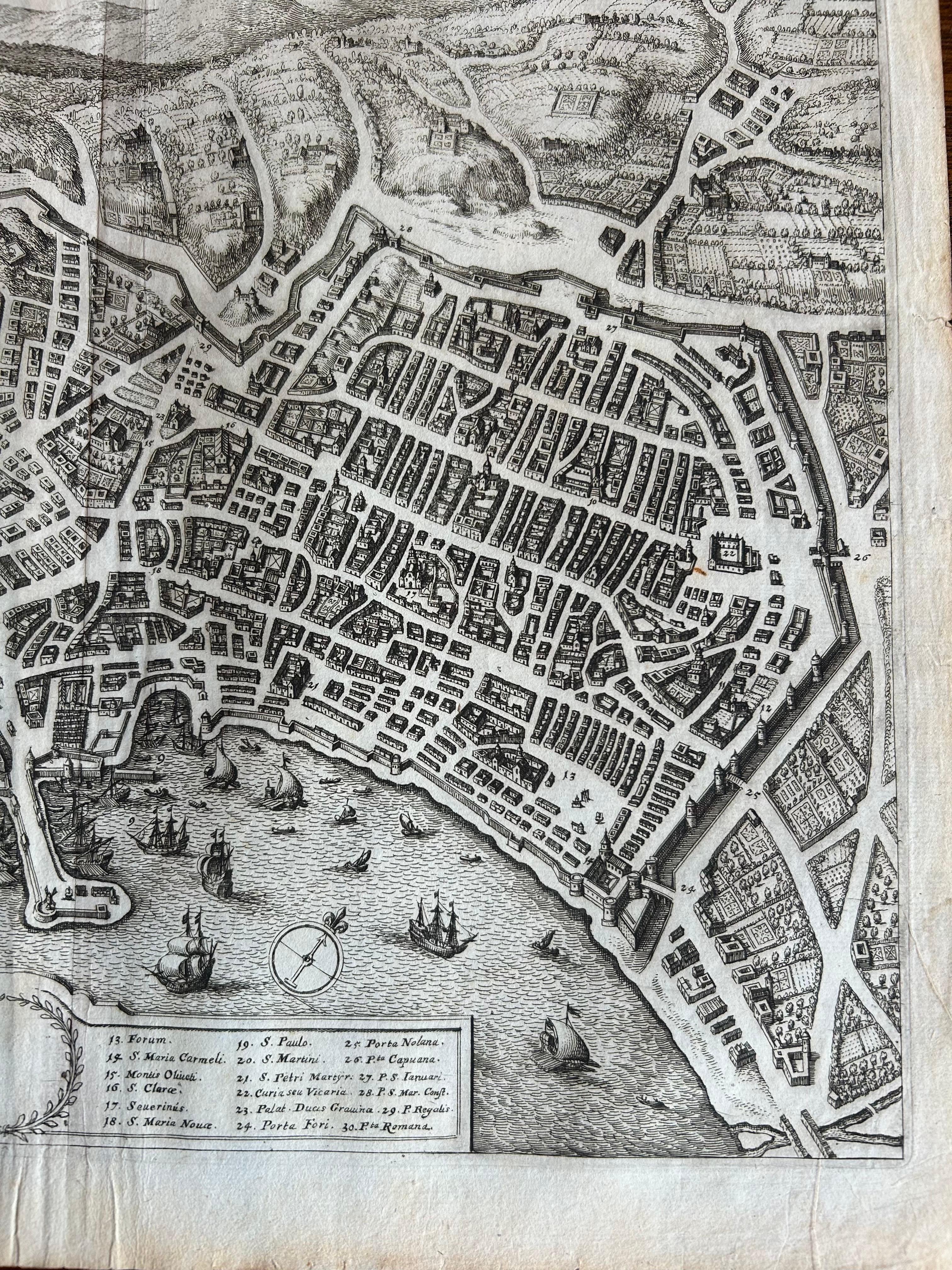 Bird’s-Eye View of Naples – Engraving by Matthäus Merian the Elder c.1650 In Good Condition For Sale In Langweer, NL