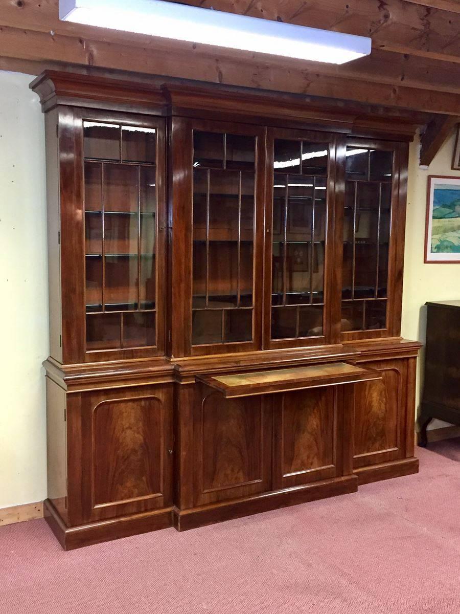 Amazing 19th century library Victorian mahogany bookcase with lovely patine.