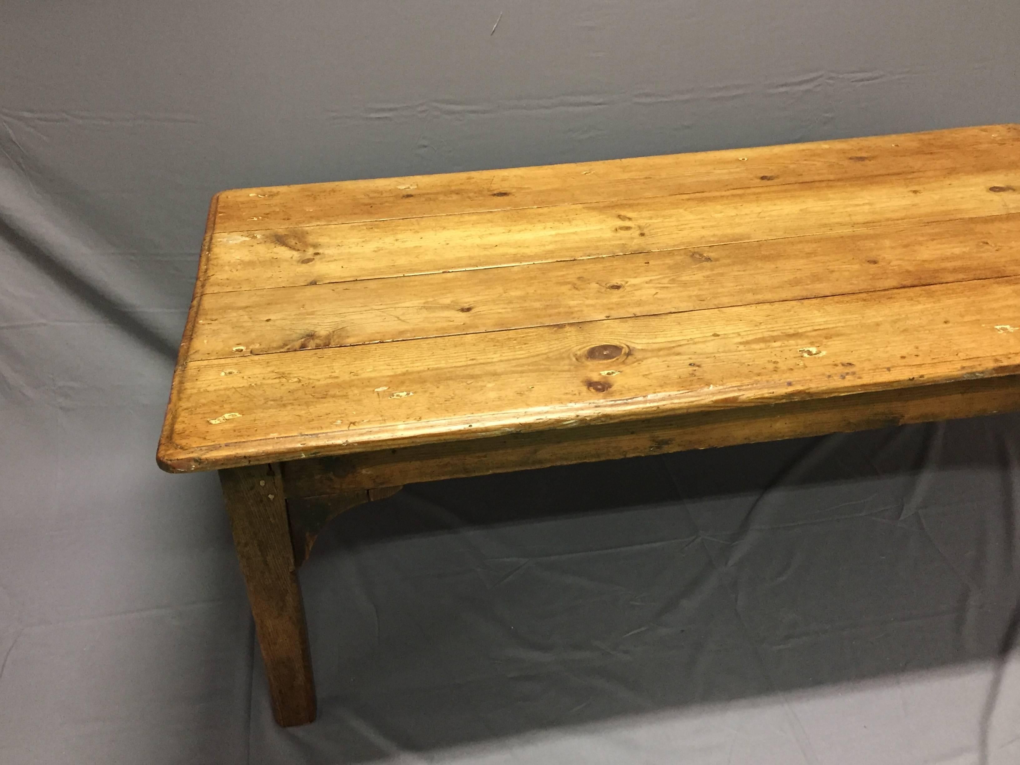 Lovely rustic pine coffee table with nice patine.