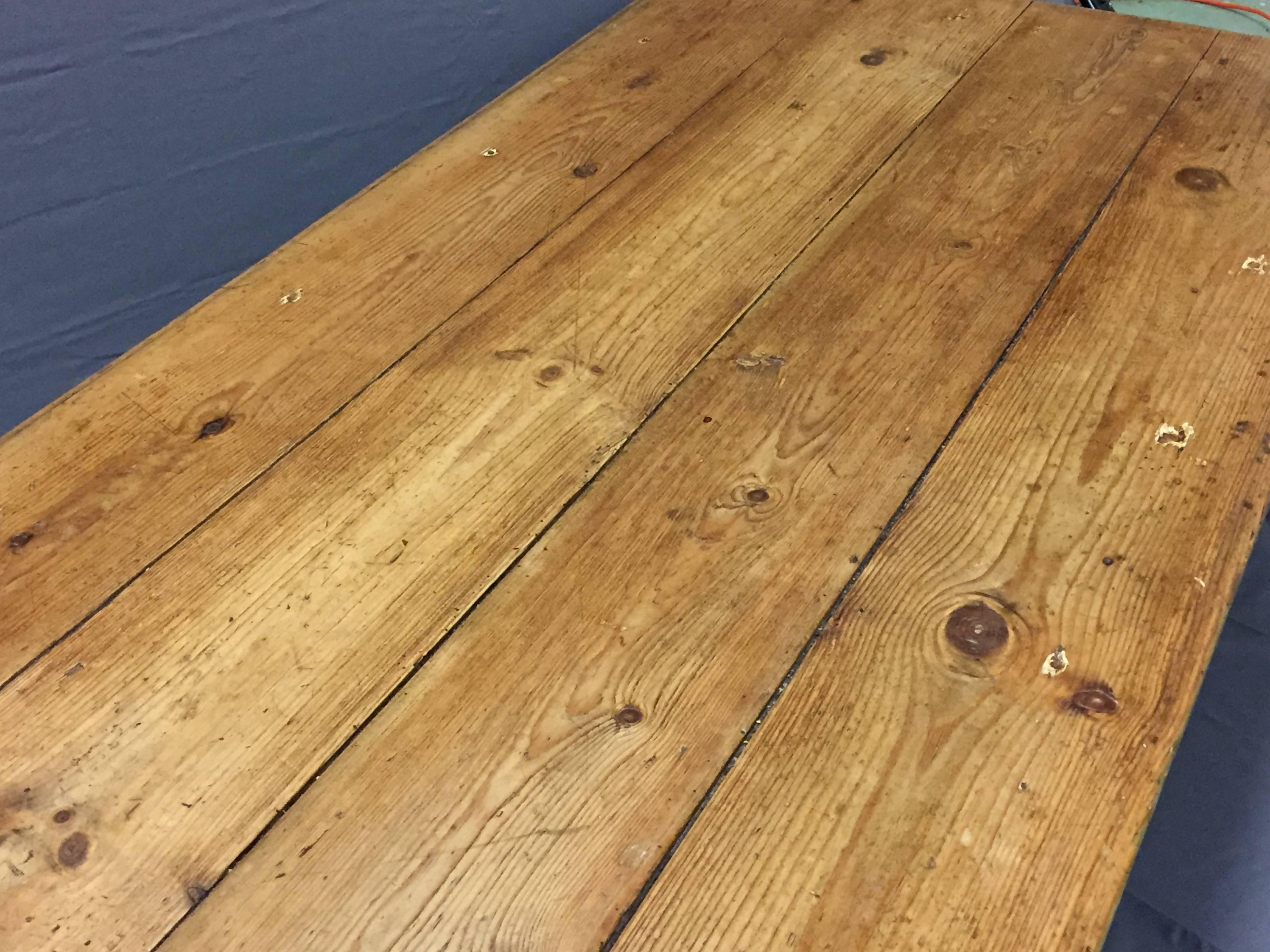 20th Century Rustic Pine Coffee Table 4