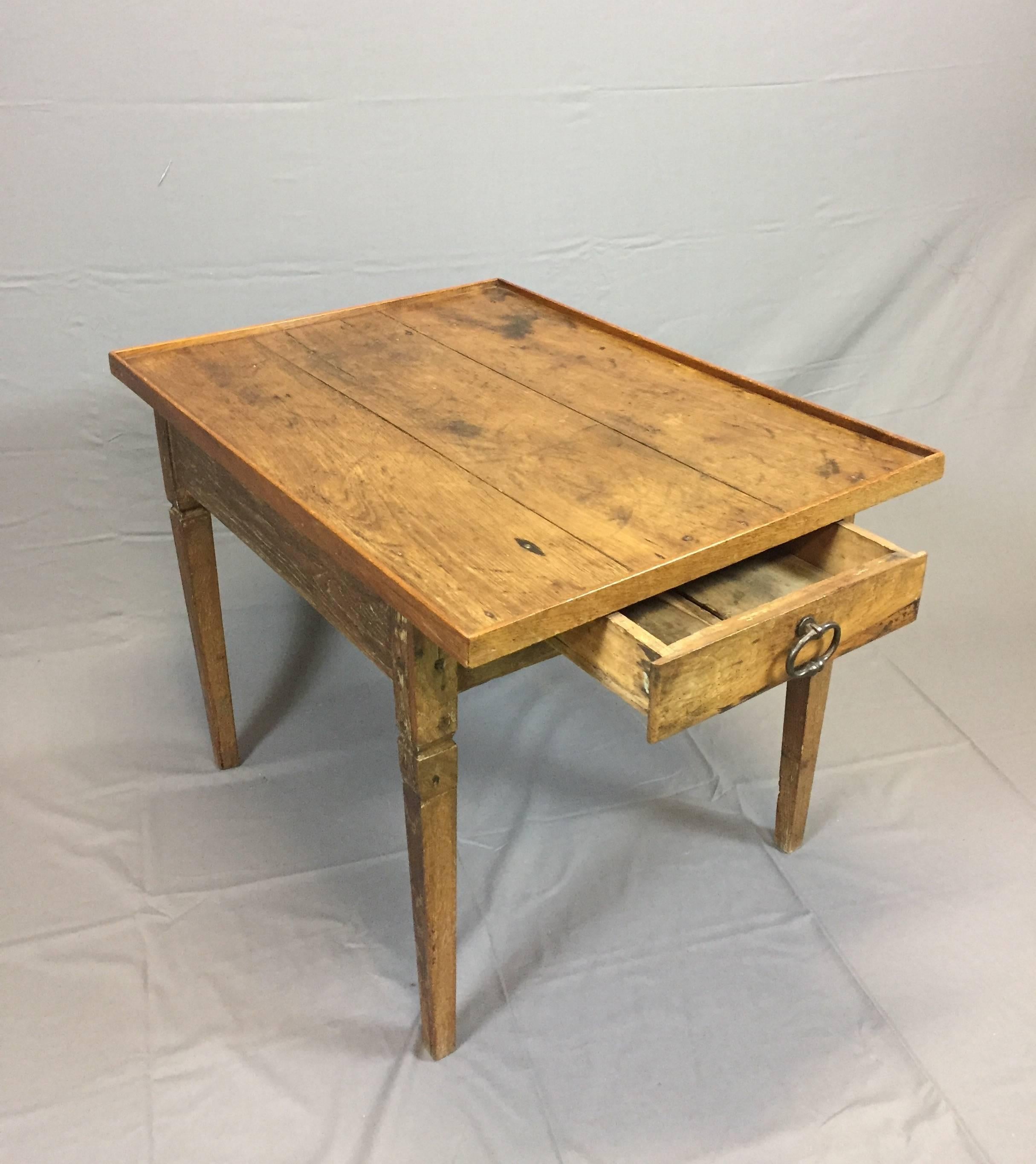 Louis XVI 18th Century Rustic Oak Coffee Table For Sale