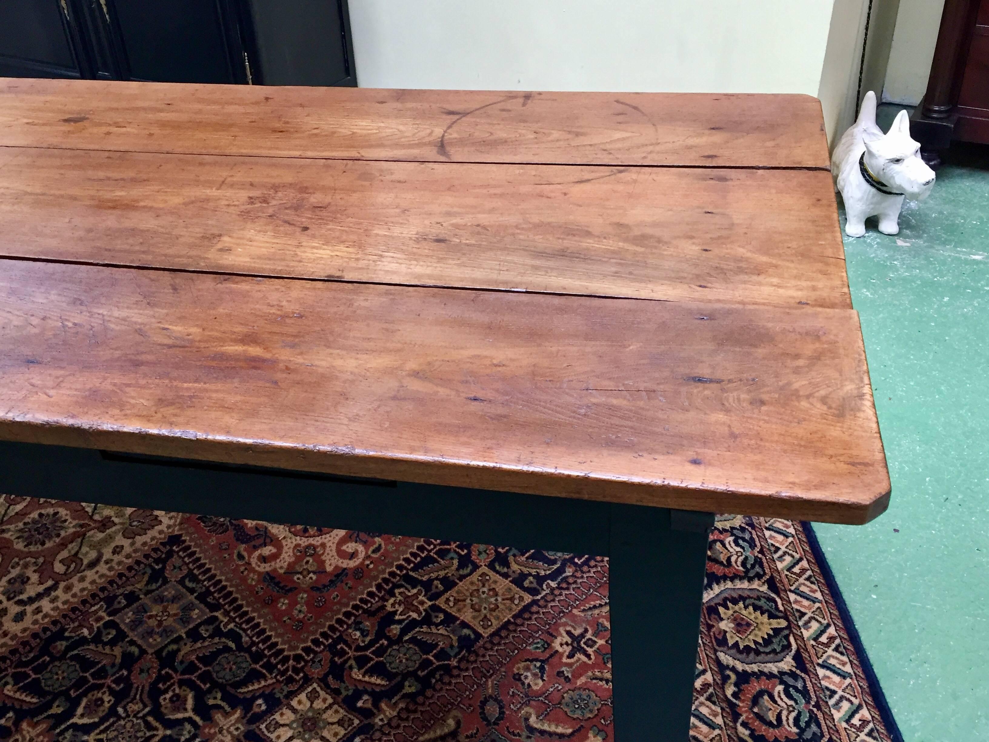 French 19th Century Elm Farm Table with Bench