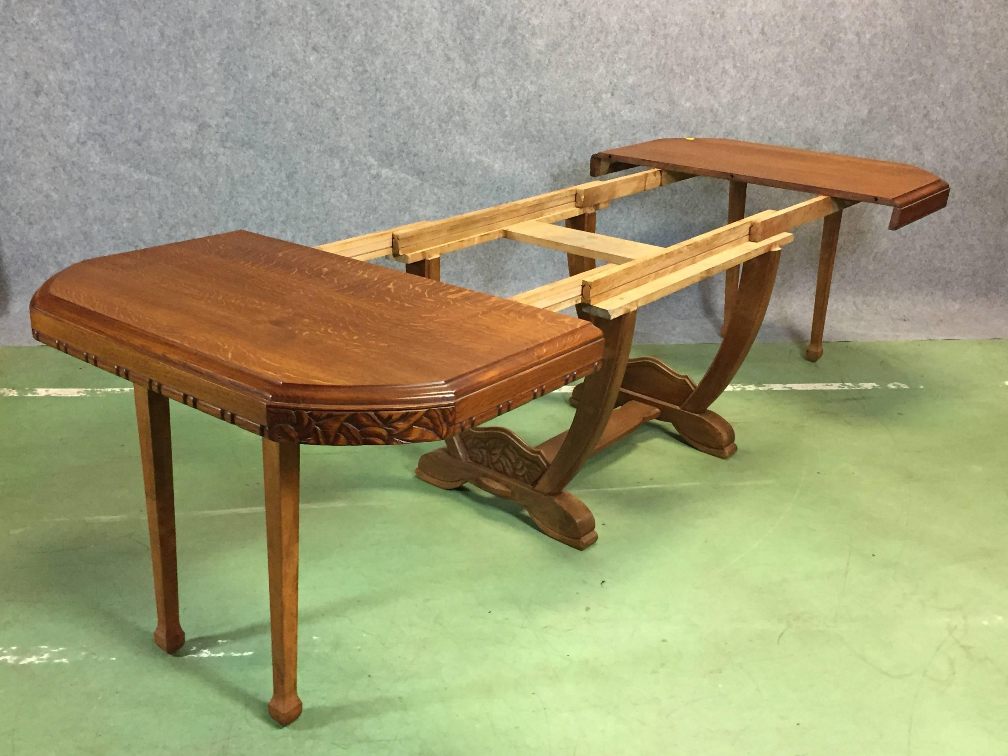1930s Art Deco Oak Dining Table For Sale 1