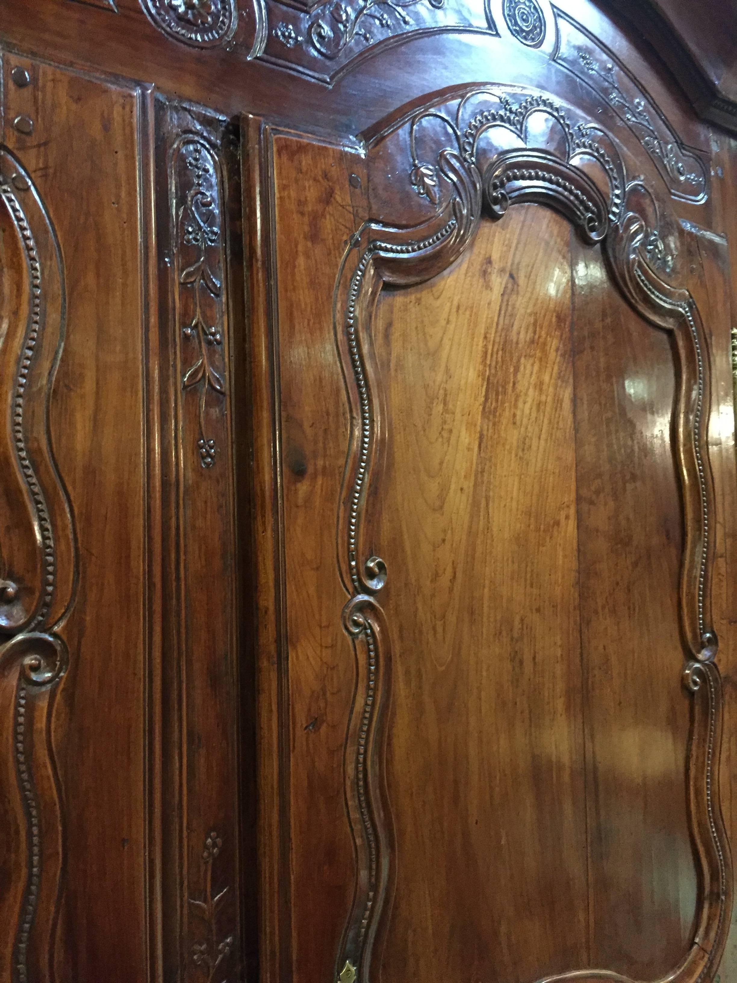 18th Century Louis XV Weeding Armoire from Brittany in Fruitwood 2