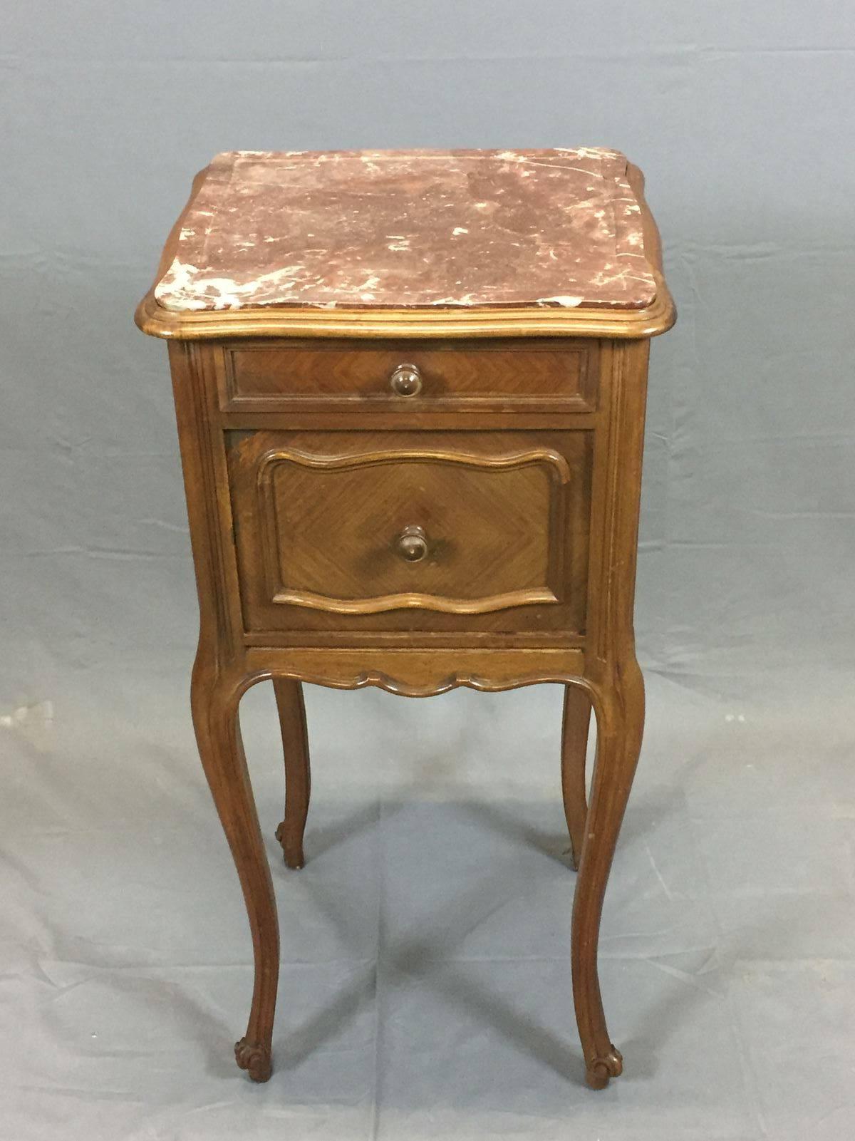 Lovely 20th century Louis XV bedside cabinet with marble top.