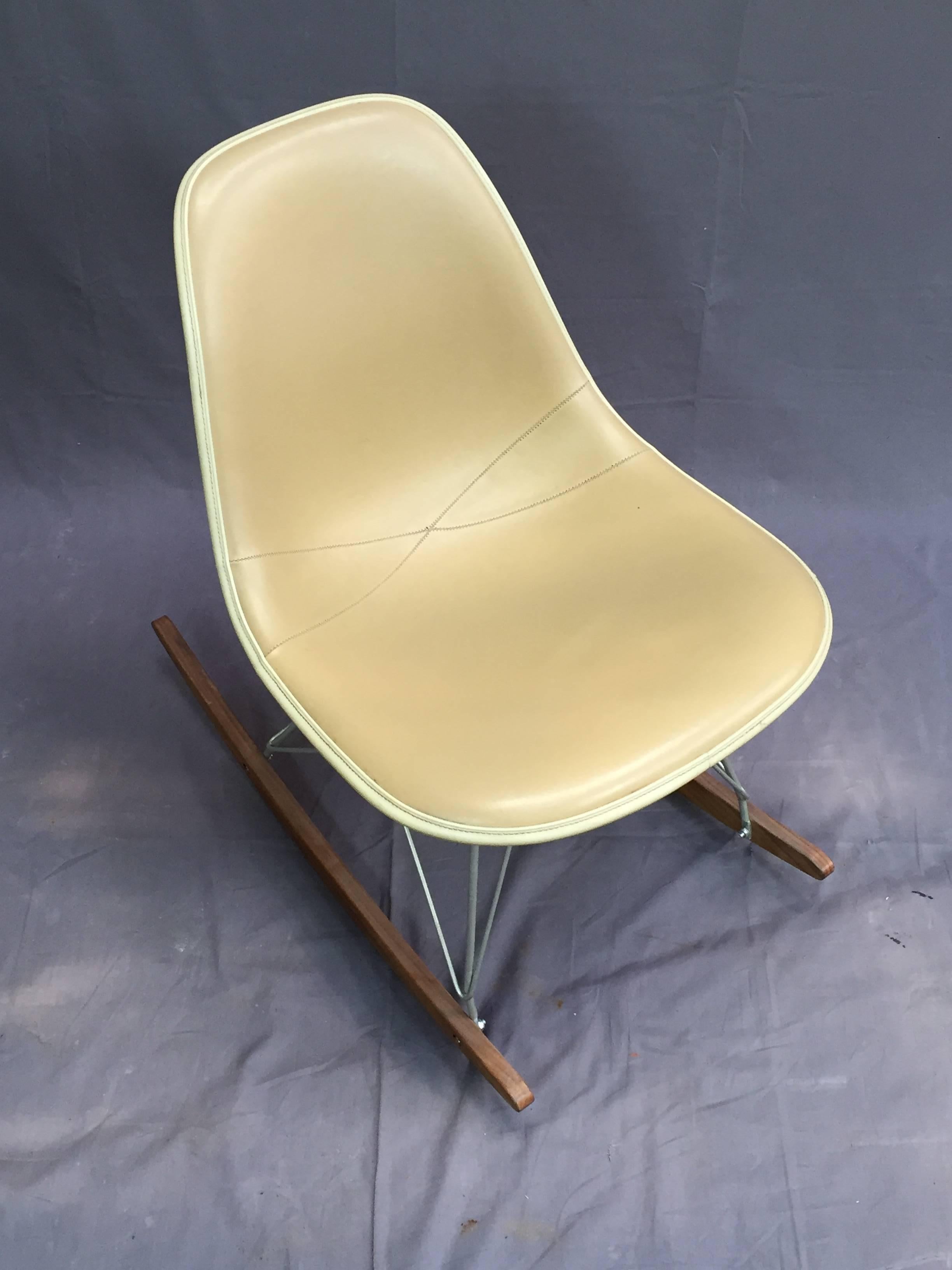 Mid-Century Modern Rocking Chair RKR of Eames by Herman Miller