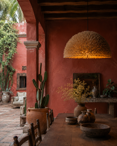 Lámpara colgante escultural mexicana tejida a mano con fibra natural, diseño orgánico contemporáneo D
