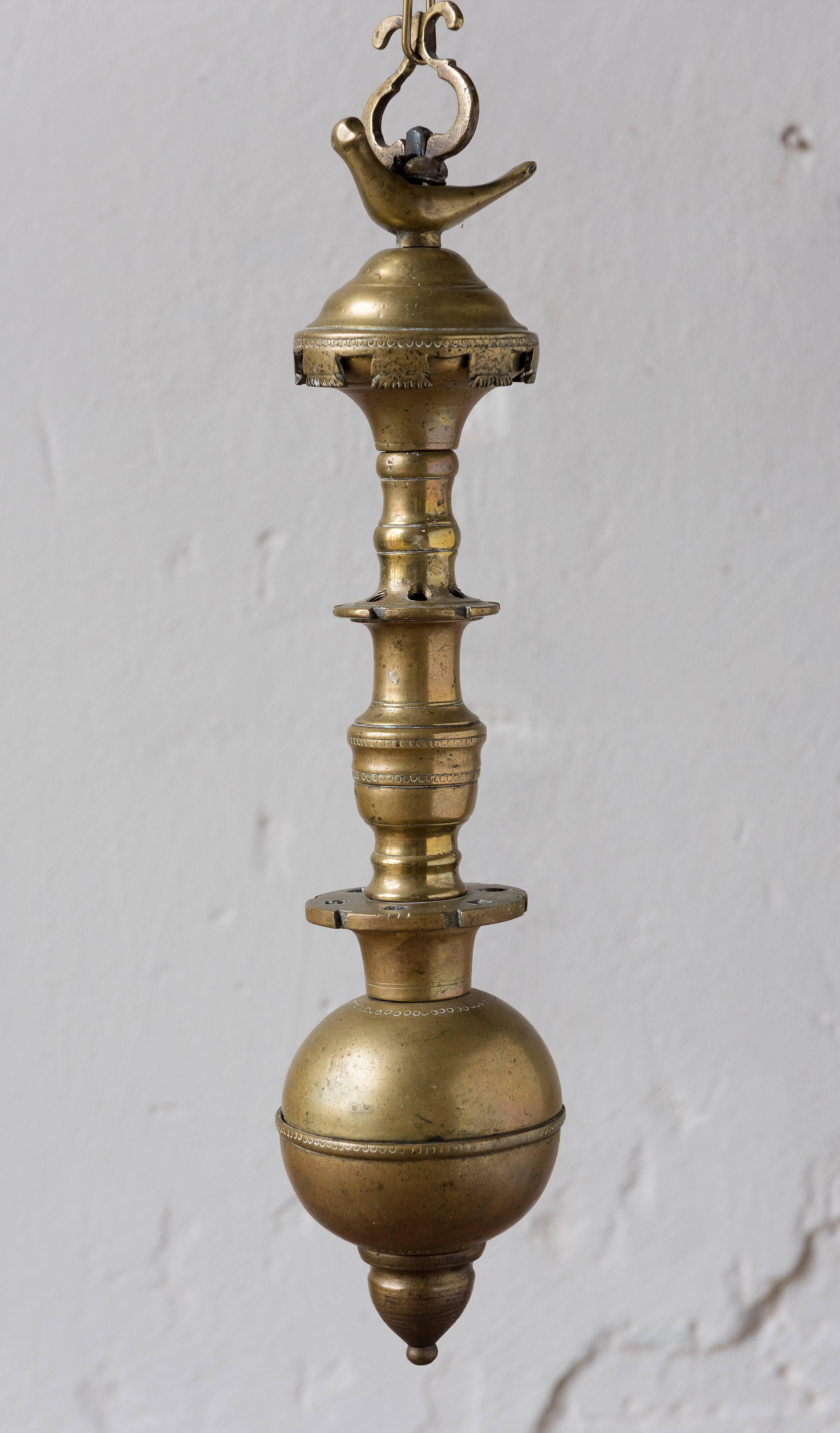 17th Century Netherland or German Six-Light Brass Chandelier In Good Condition For Sale In Helsingborg, SE