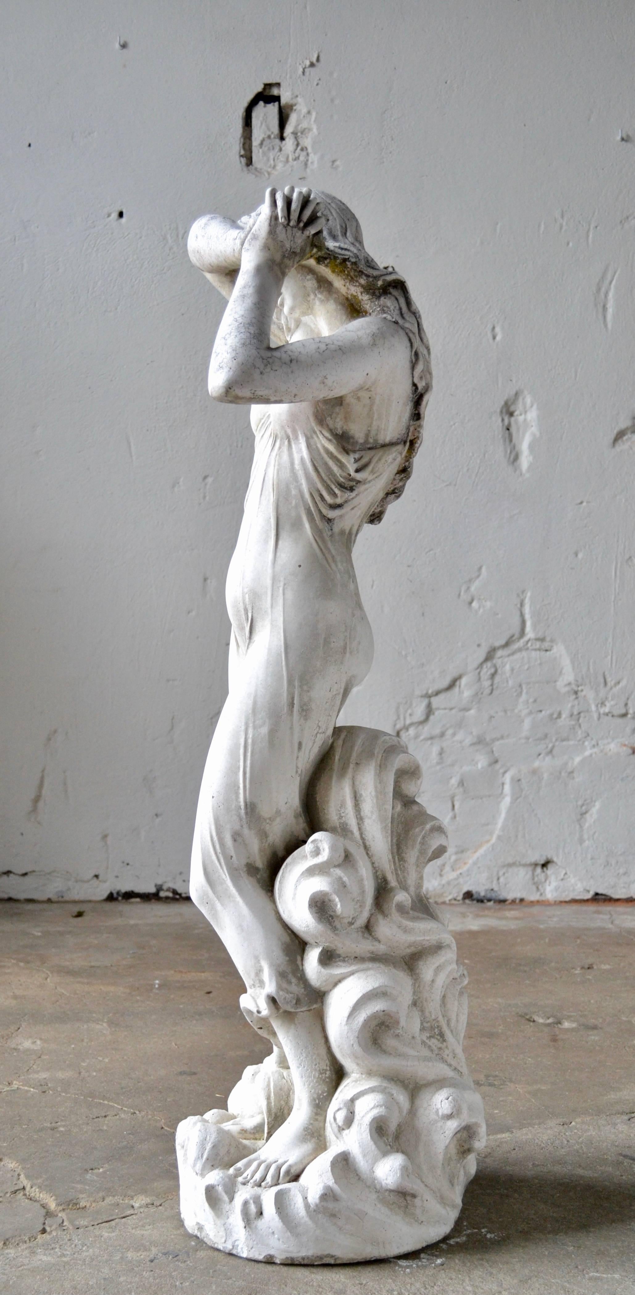 Italian Marble Dust Garden Statue, 1950s In Good Condition For Sale In Helsingborg, SE
