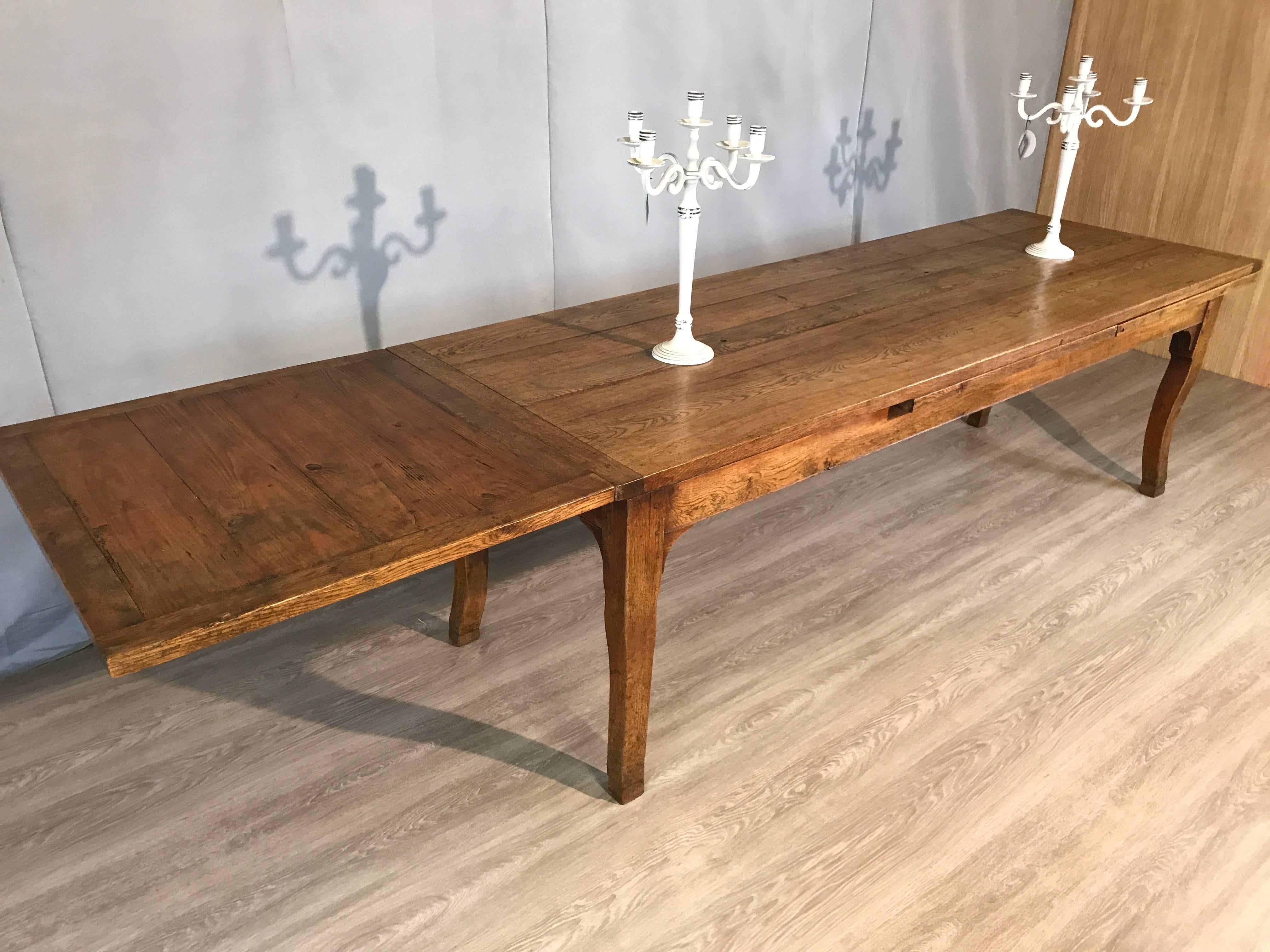 draw leaf table with cabriole foot