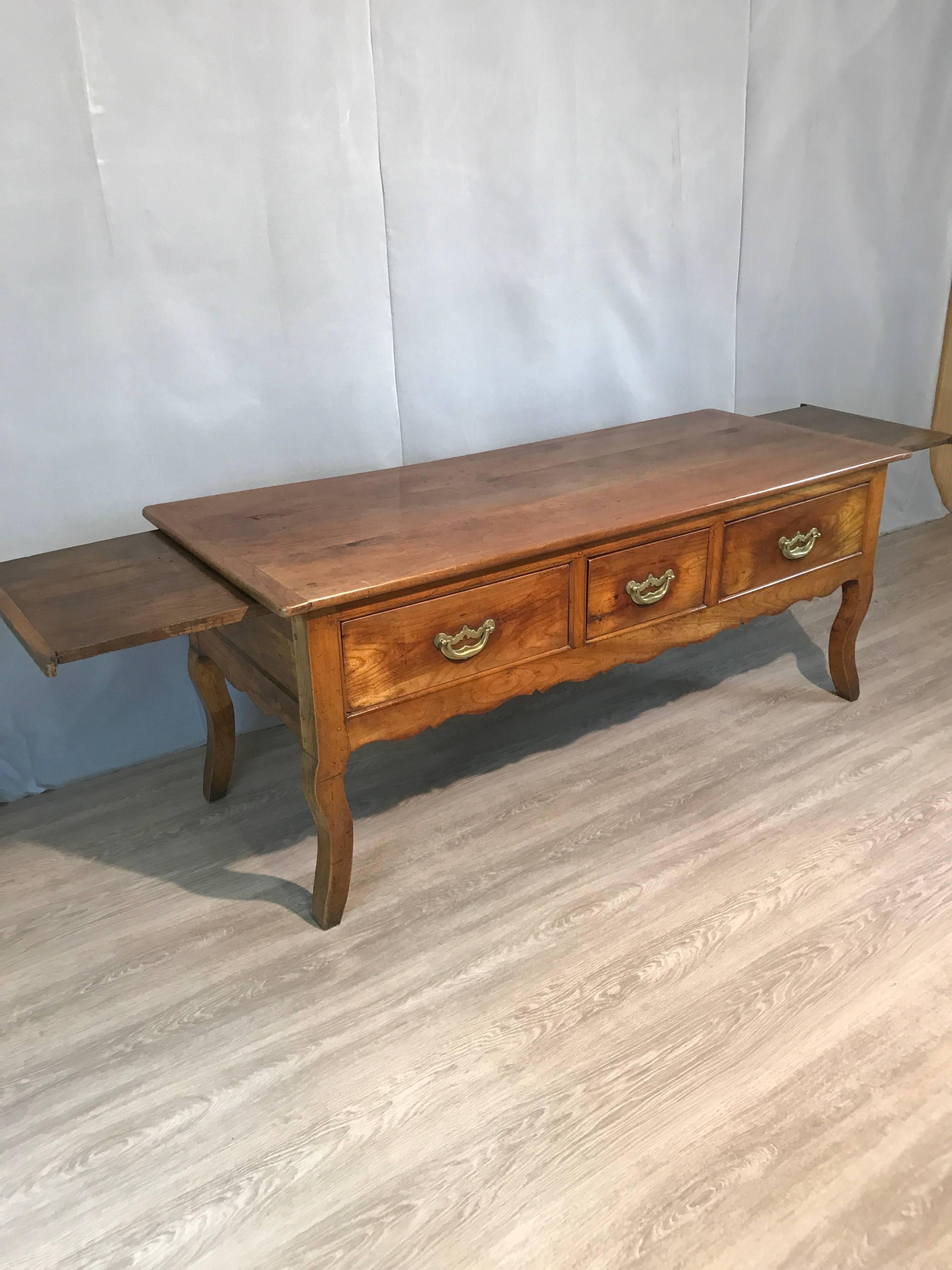 Hand-Crafted 18th Century Three-Drawer Antique Cherrywood Server For Sale