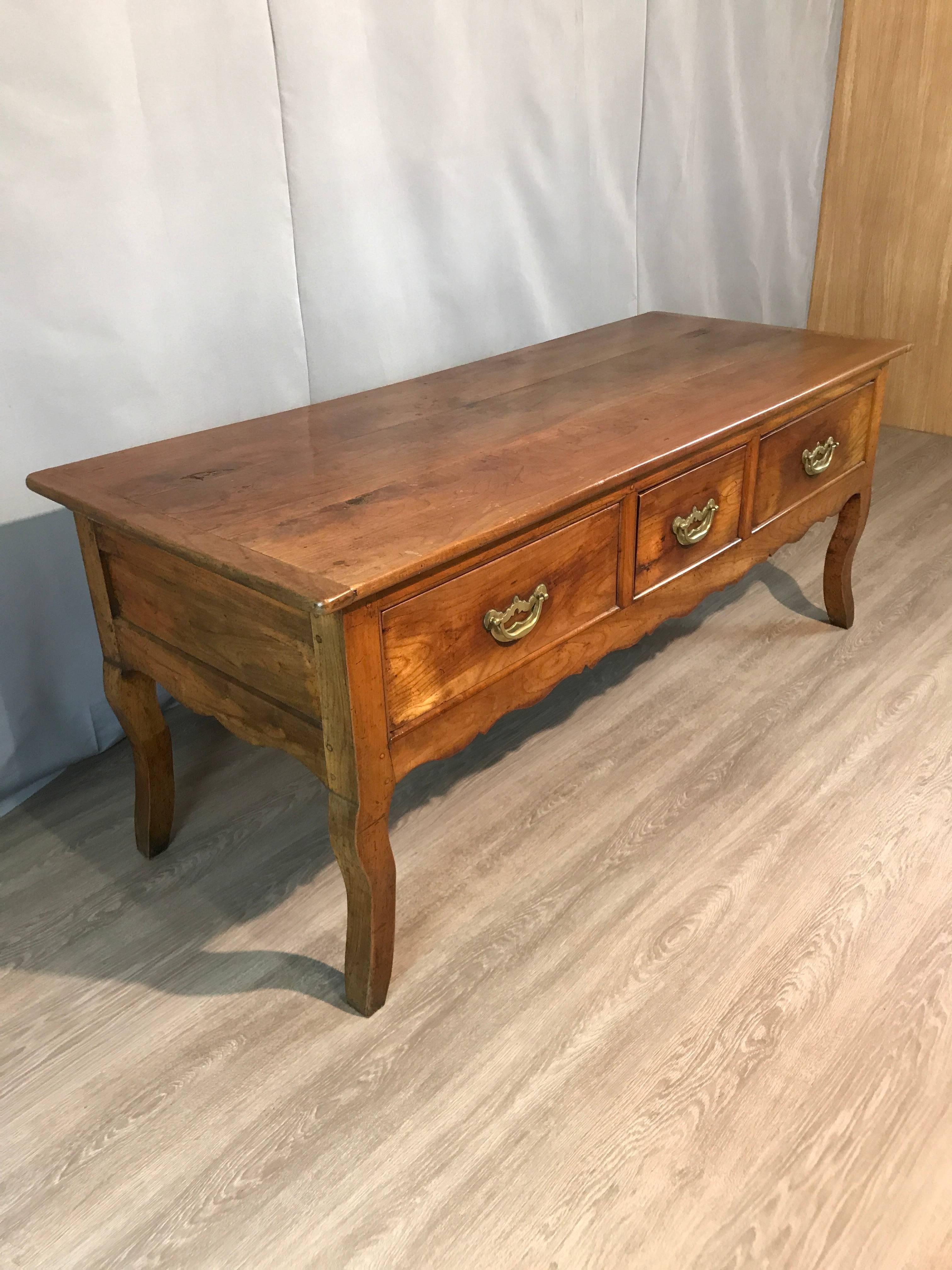 18th Century Three-Drawer Antique Cherrywood Server In Good Condition For Sale In Billingshurst, GB