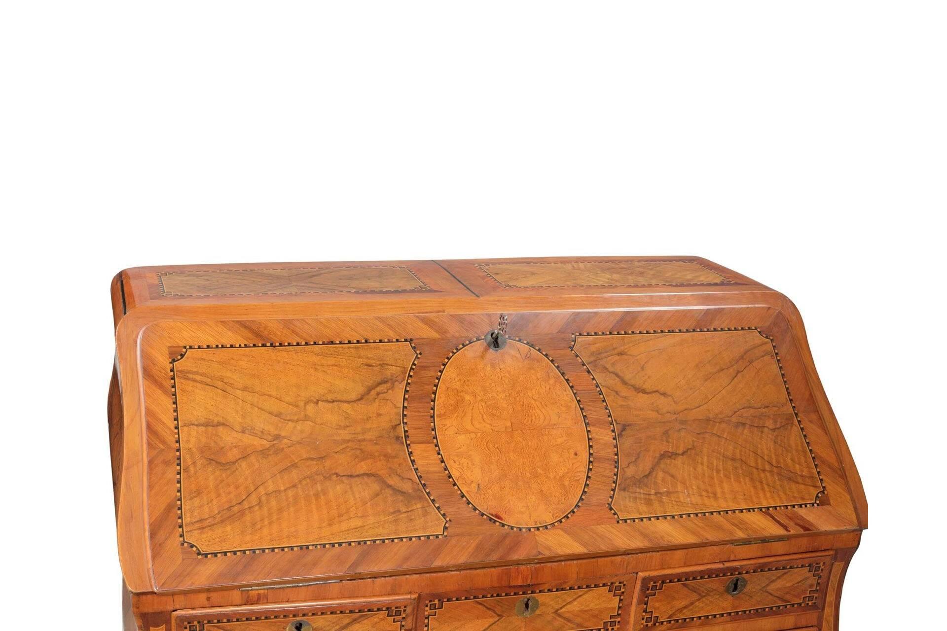 18th Century Transition Bureau For Sale 1