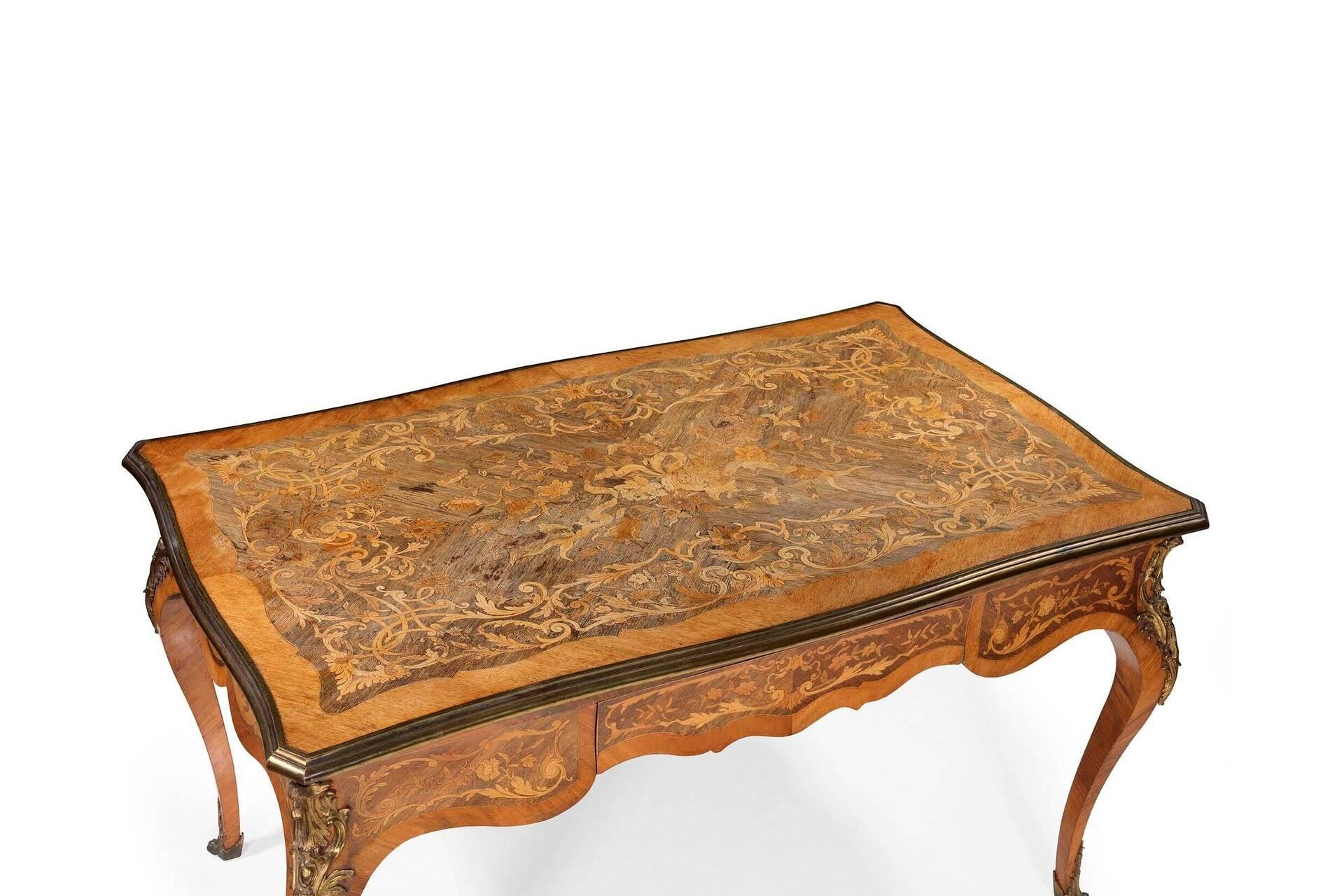 19th Century Louis XV Bureau In Good Condition For Sale In London, GB