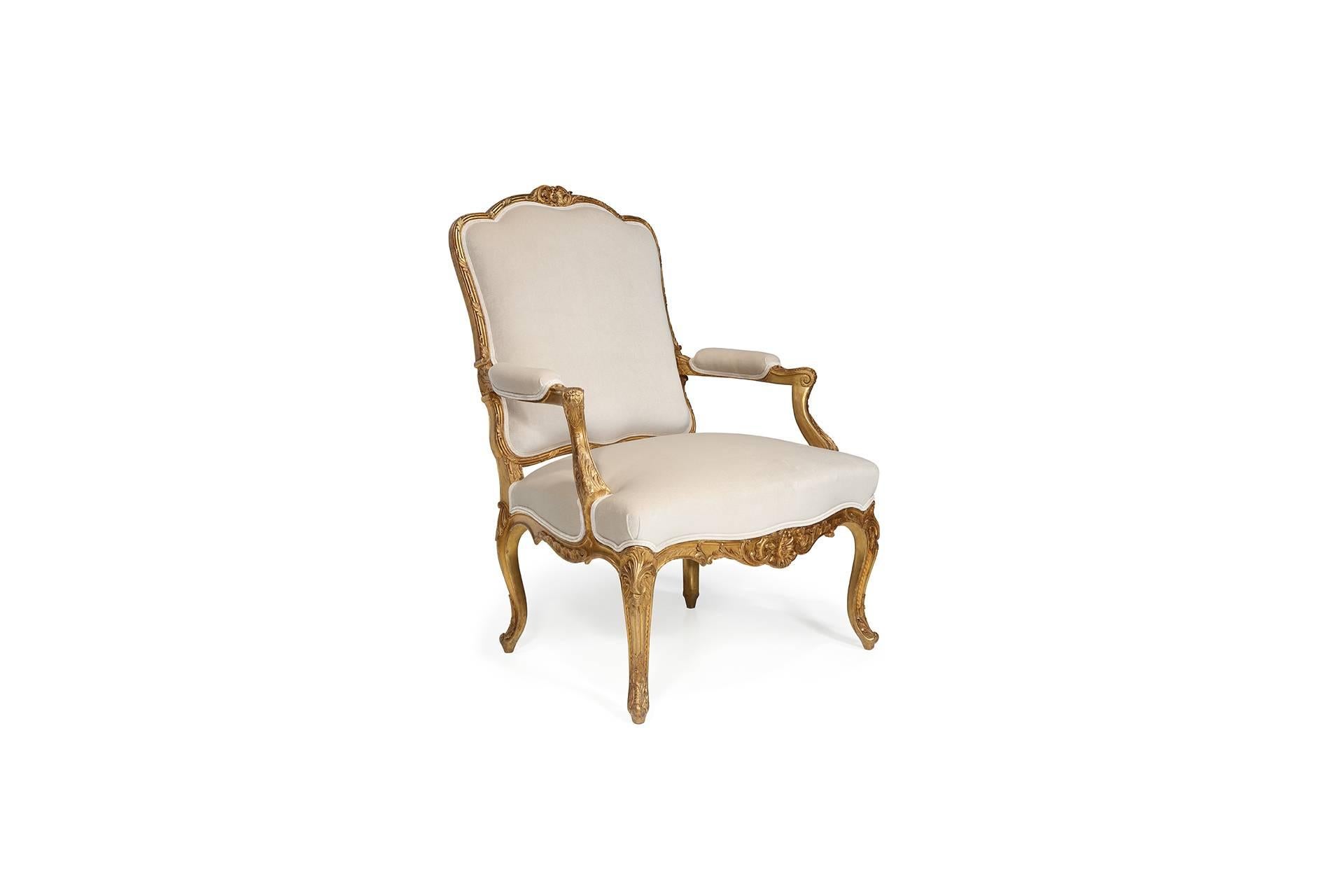 French 19th Century Louis XV Pair of Fauteuils For Sale