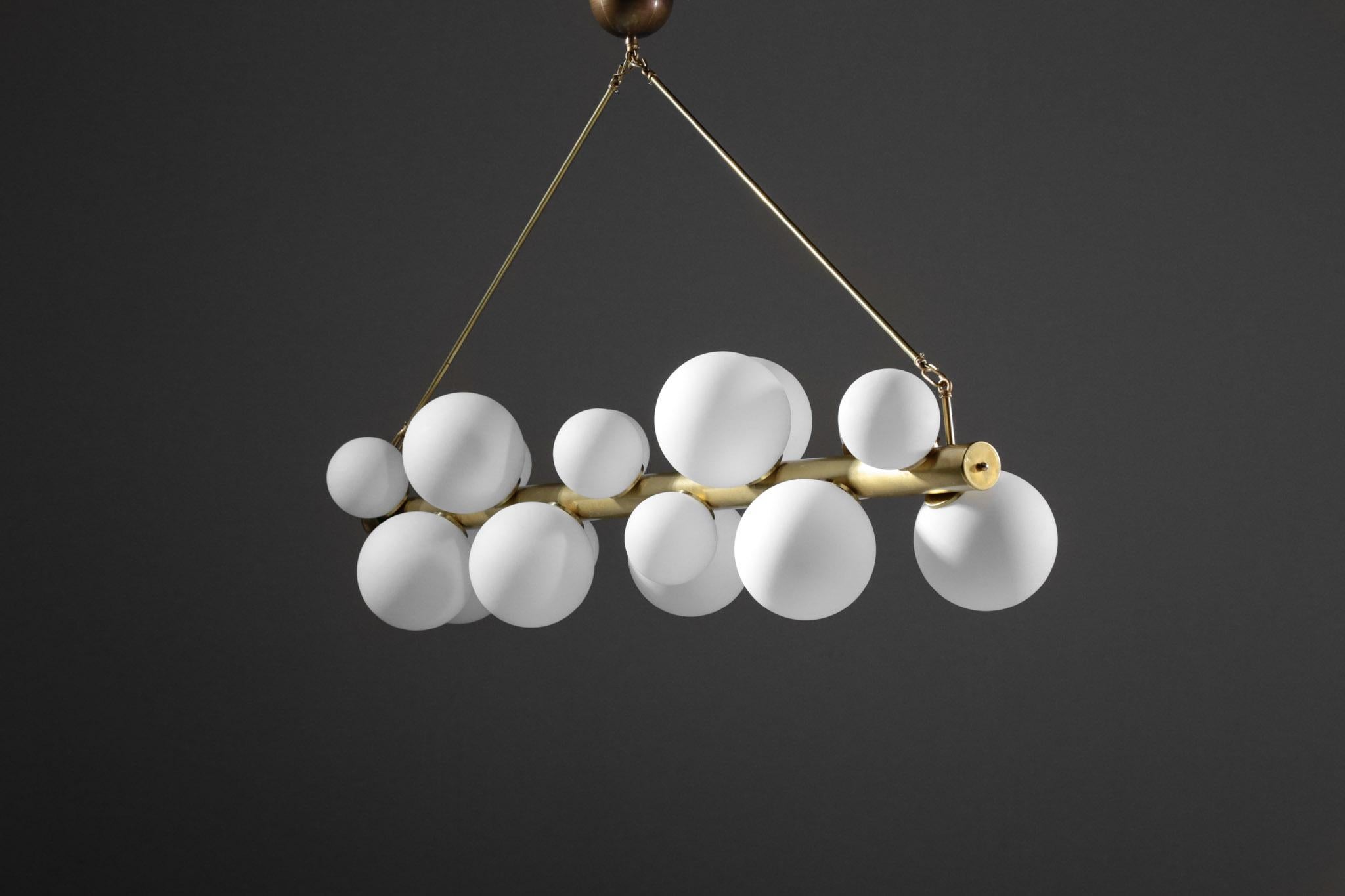 Contemporary Large Italian Chandelier 18 Lights, Opaline Glasses For Sale