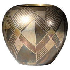 Vase Art déco de « dinanderie » à motifs géométriques - I356