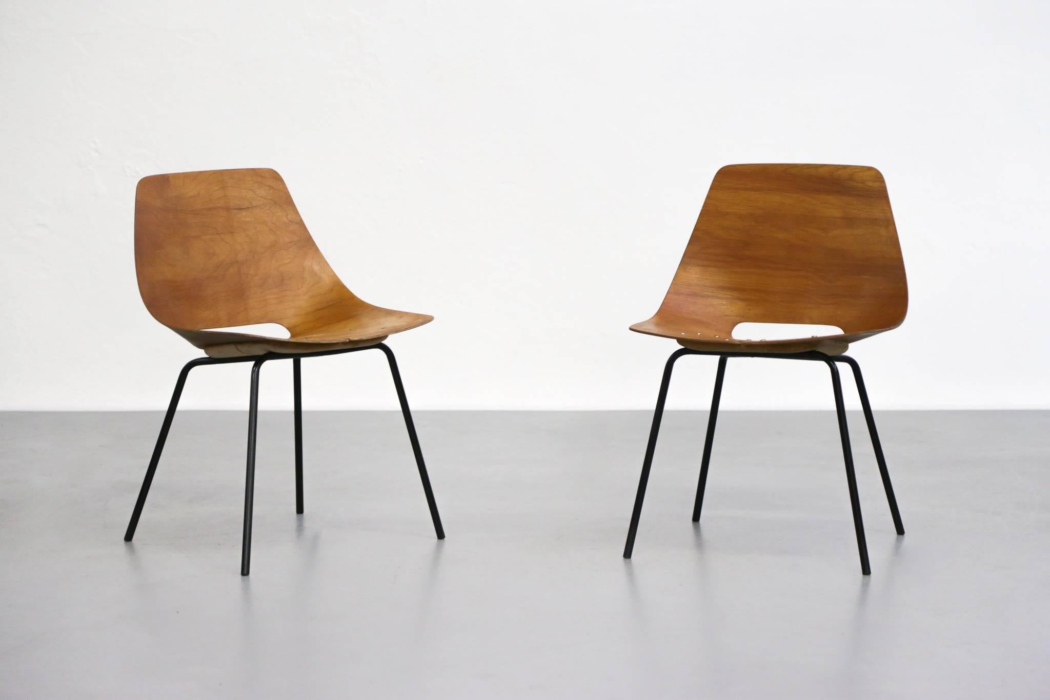 Mid-20th Century Set of Nine French Chair Pierre Guariche Model Tonneau for Steiner Design