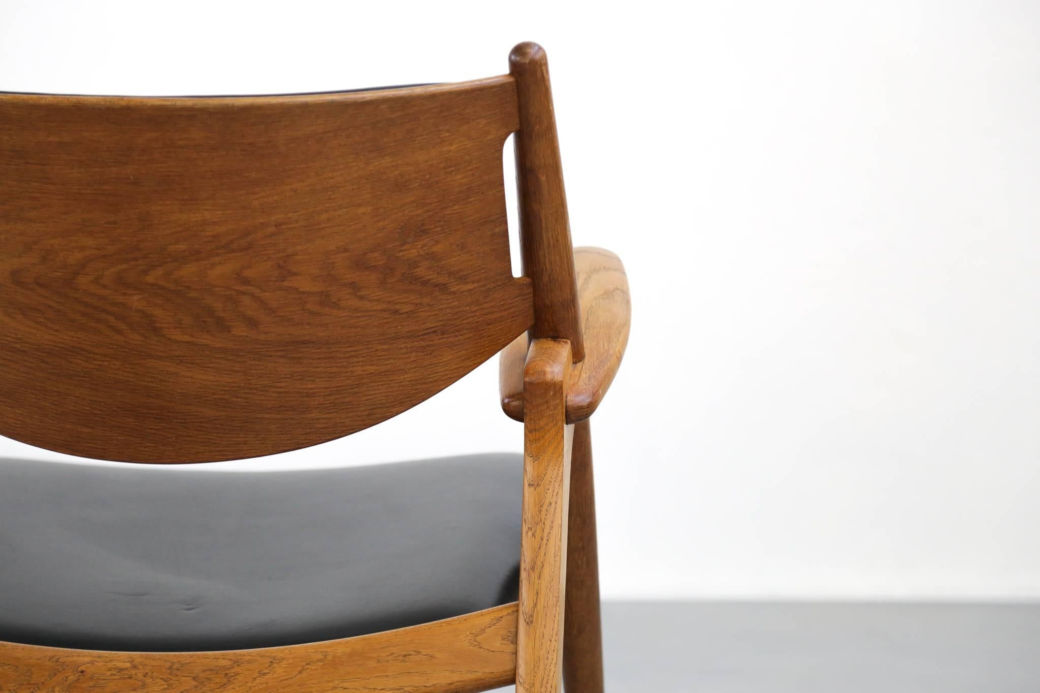 Hans Wegner Danish Lounge Chair CH28 Sawback, 1950s Scandinavian For Sale 1