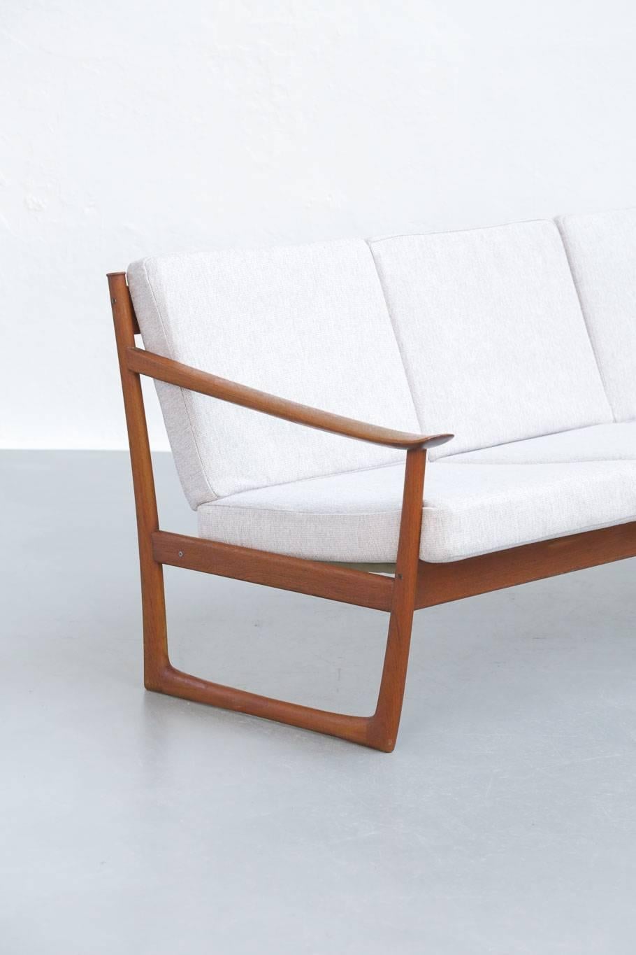 Fabric Danish Modern Sofa Peter Hvidt & Orla Mølgaard FD130 Midcentury