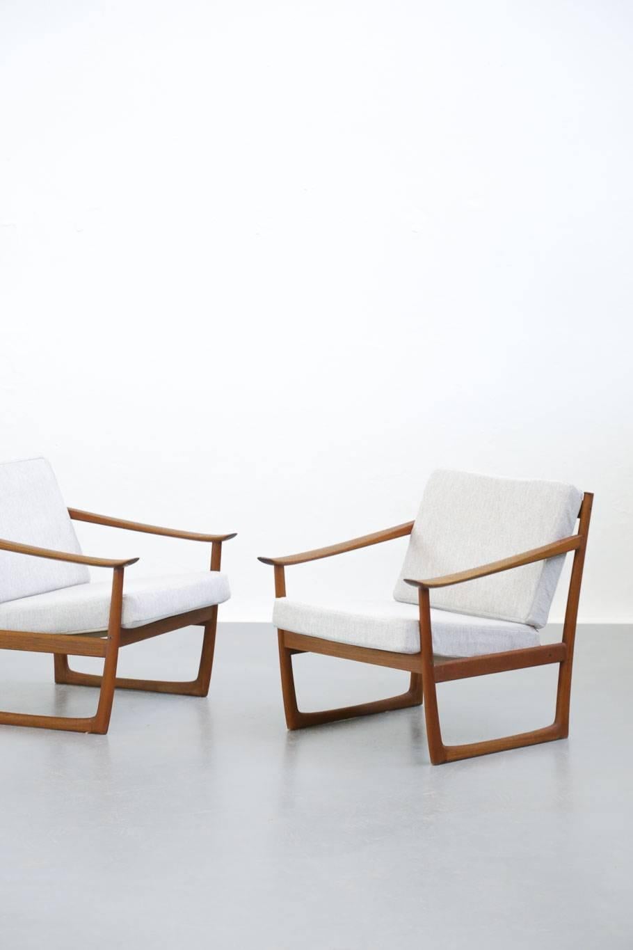 Scandinavian Modern Pair of Danish Modern Lounge Chair Peter Hvidt & Orla Mølgaard FD130
