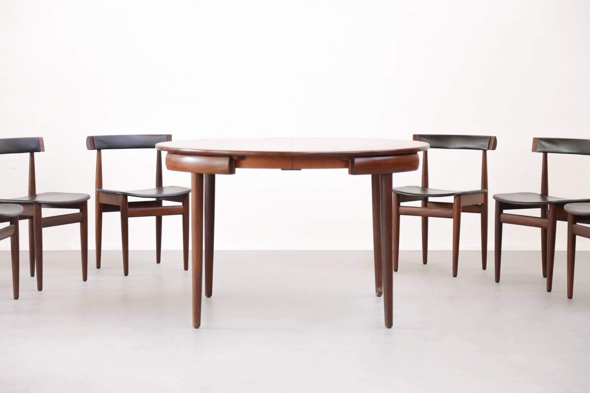 Faux Leather Set of Danish Dining Table with Six Chairs Hans Olsen Model Roundette