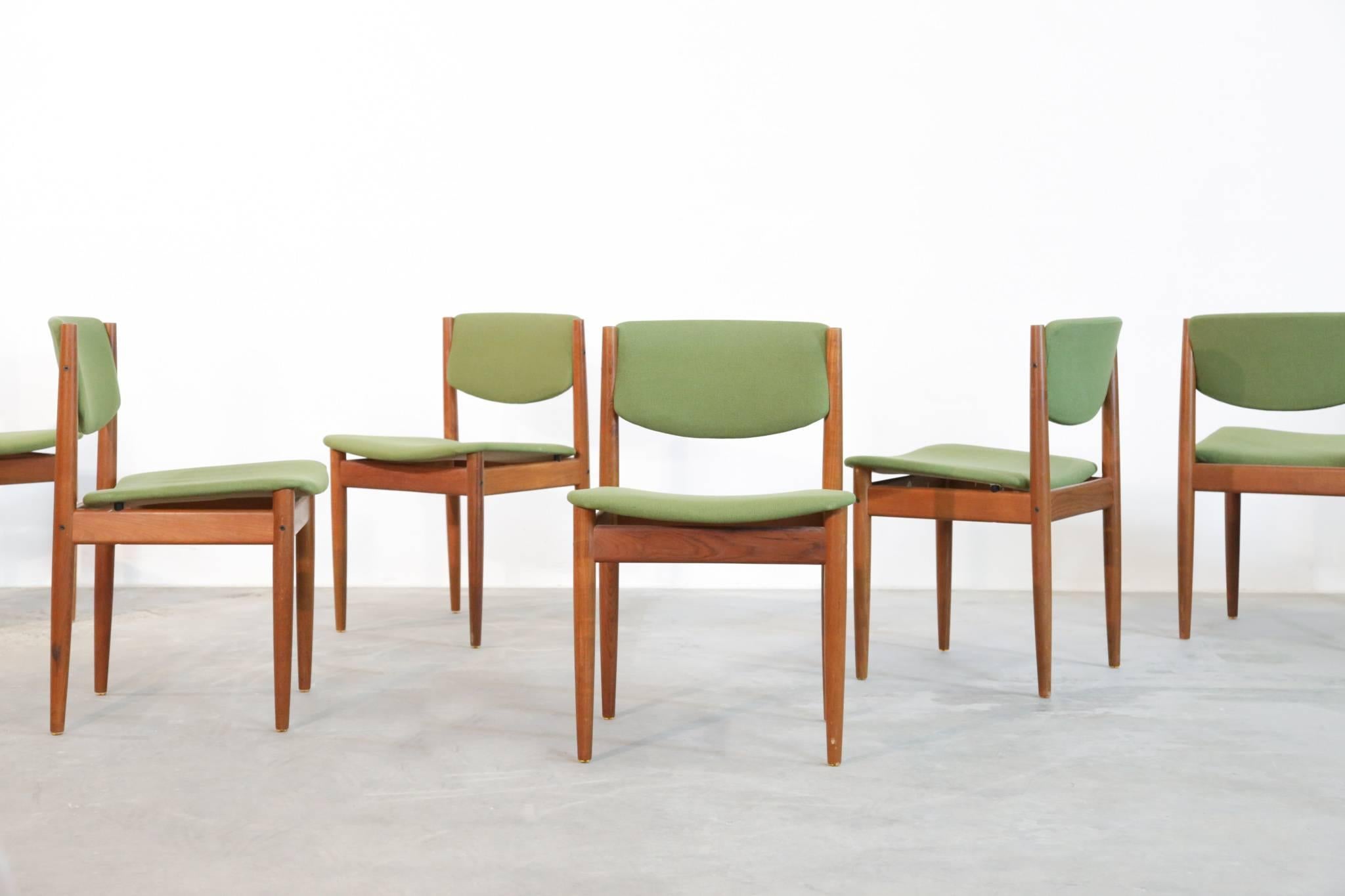 Set Six Teak Finn Juhl Chairs Model 197 Scandinavian In Excellent Condition For Sale In Lyon, FR