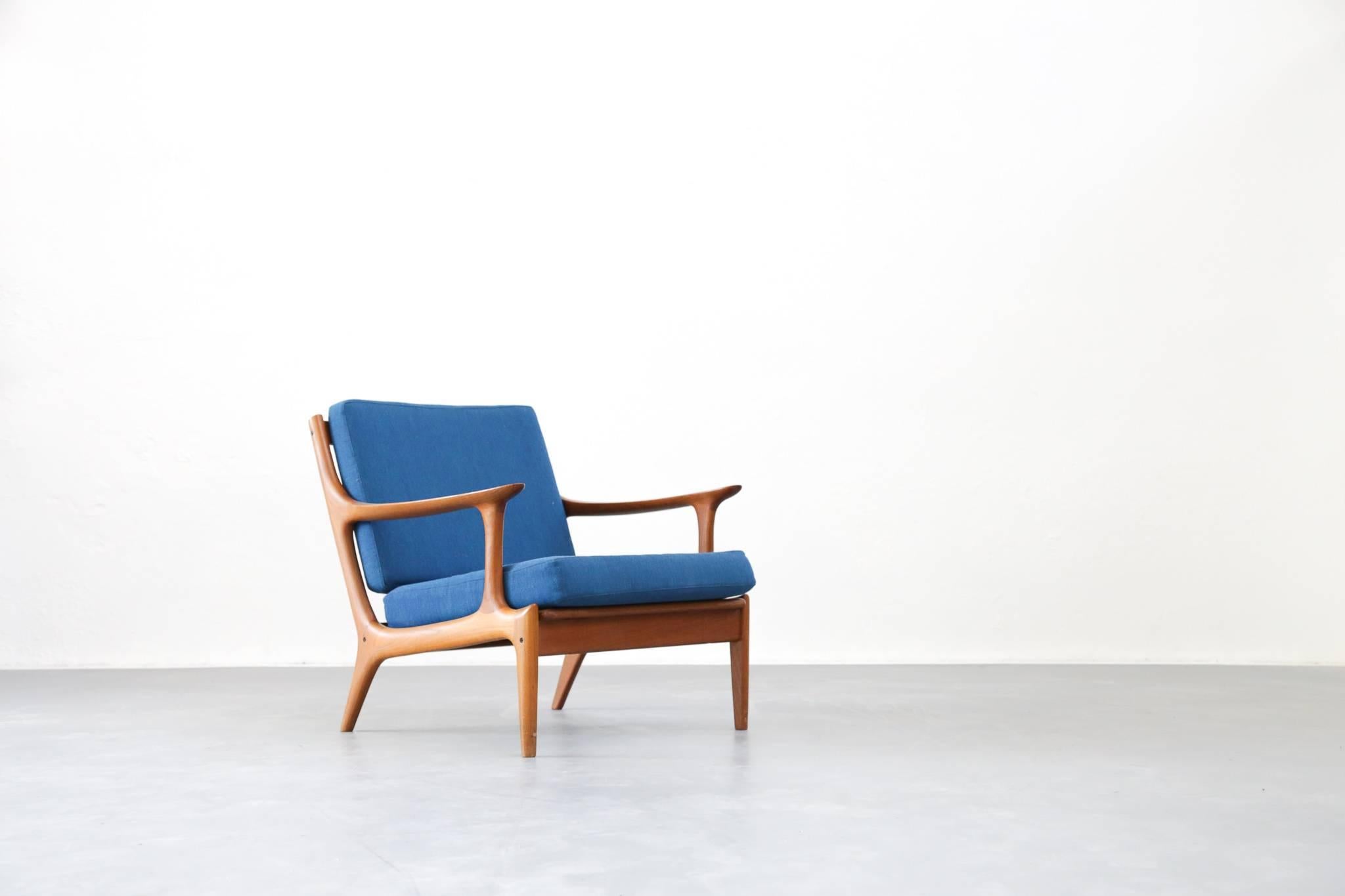 Scandinavian Modern Scandinavian Blue Chair, 1960s