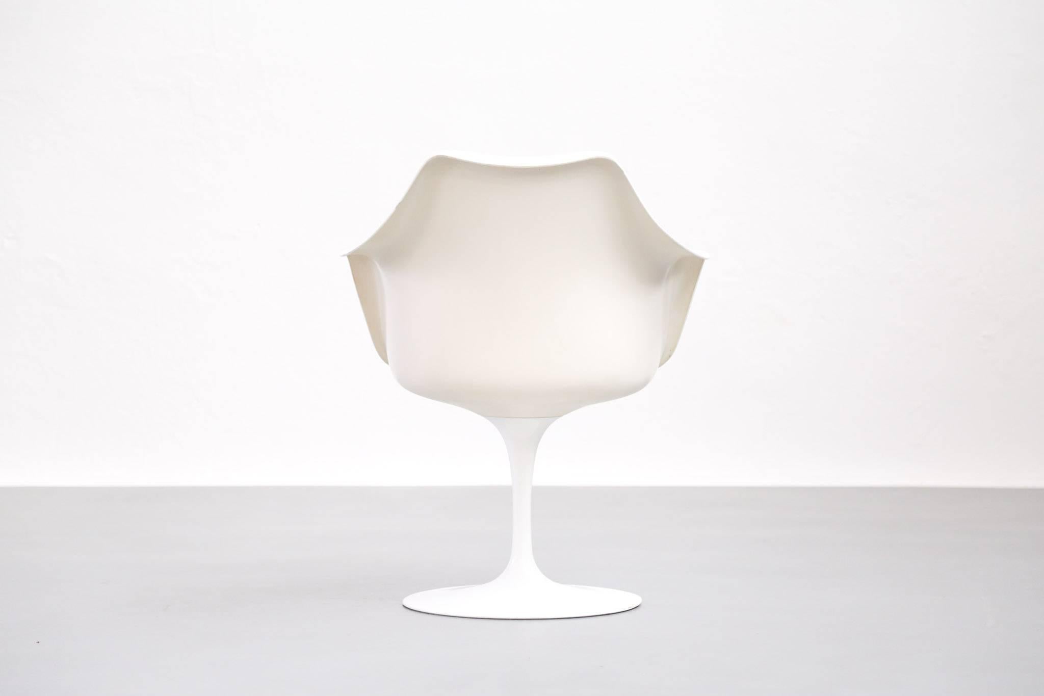 20th Century Tulip Armchair by Eero Saarinen, Knoll International