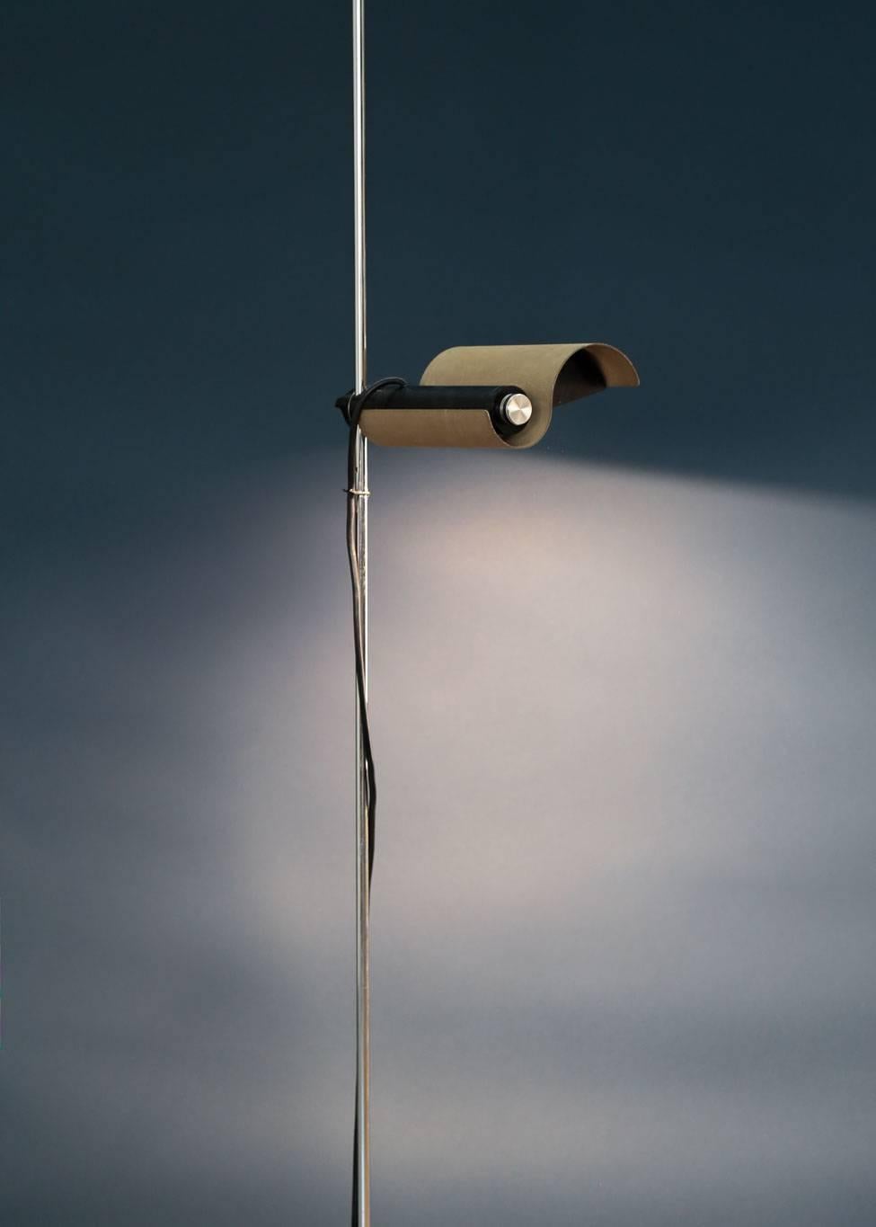 Vico Magistretti DIM 333 Floor Lamp Design, 1970s In Good Condition In Lyon, FR