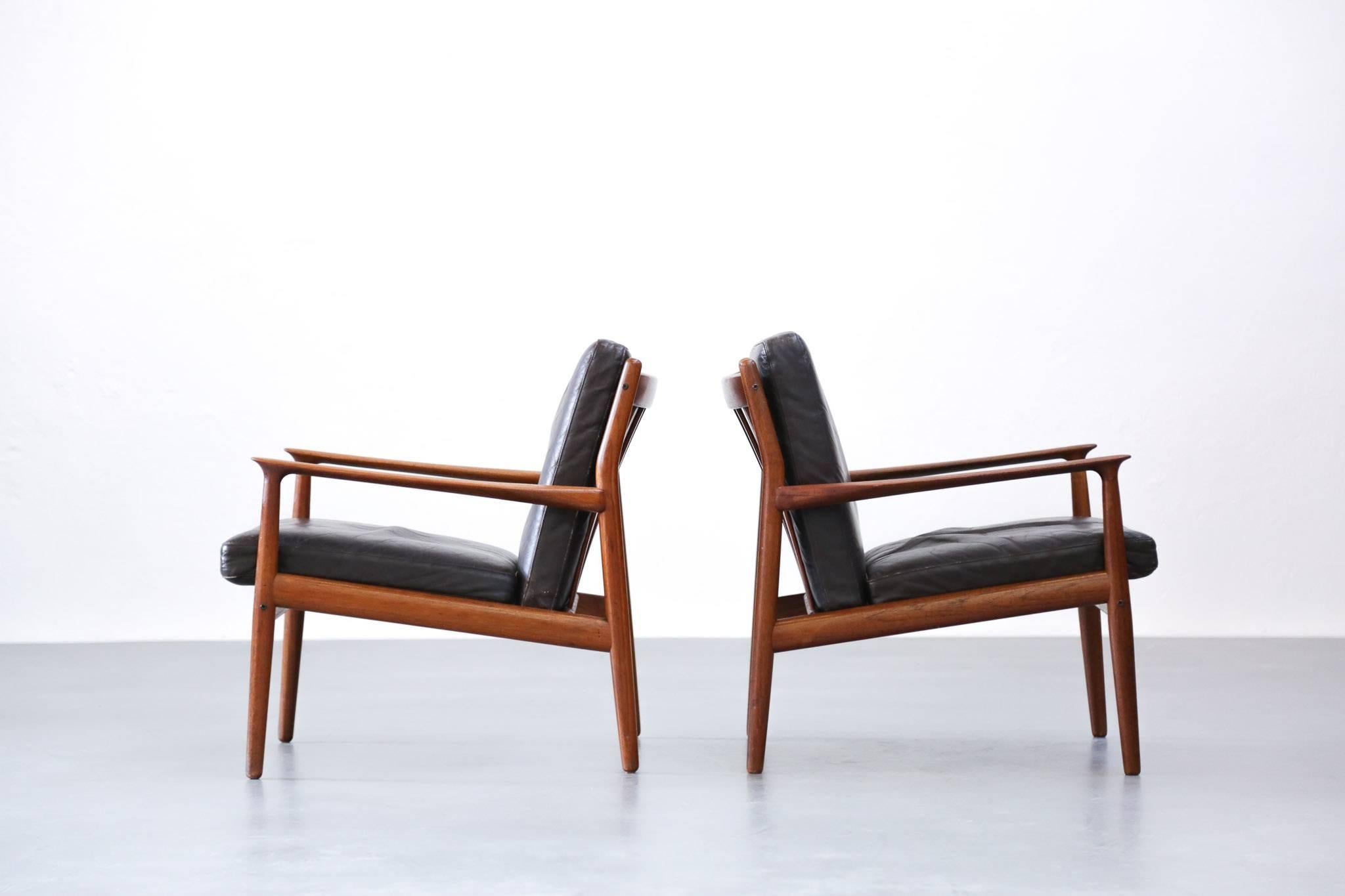 Scandinavian Modern Pair of Grete Jalk Leather Armchairs for Glostrup