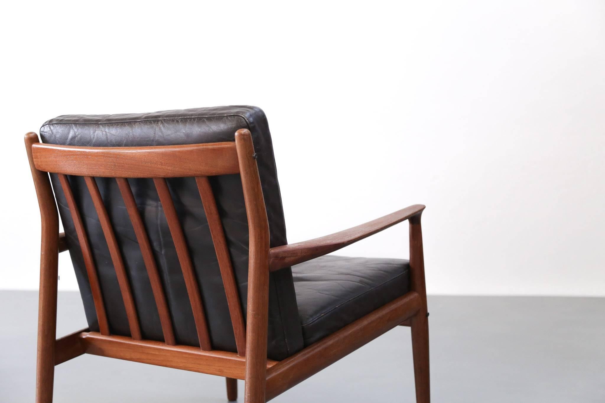 Pair of Grete Jalk Leather Armchairs for Glostrup 2
