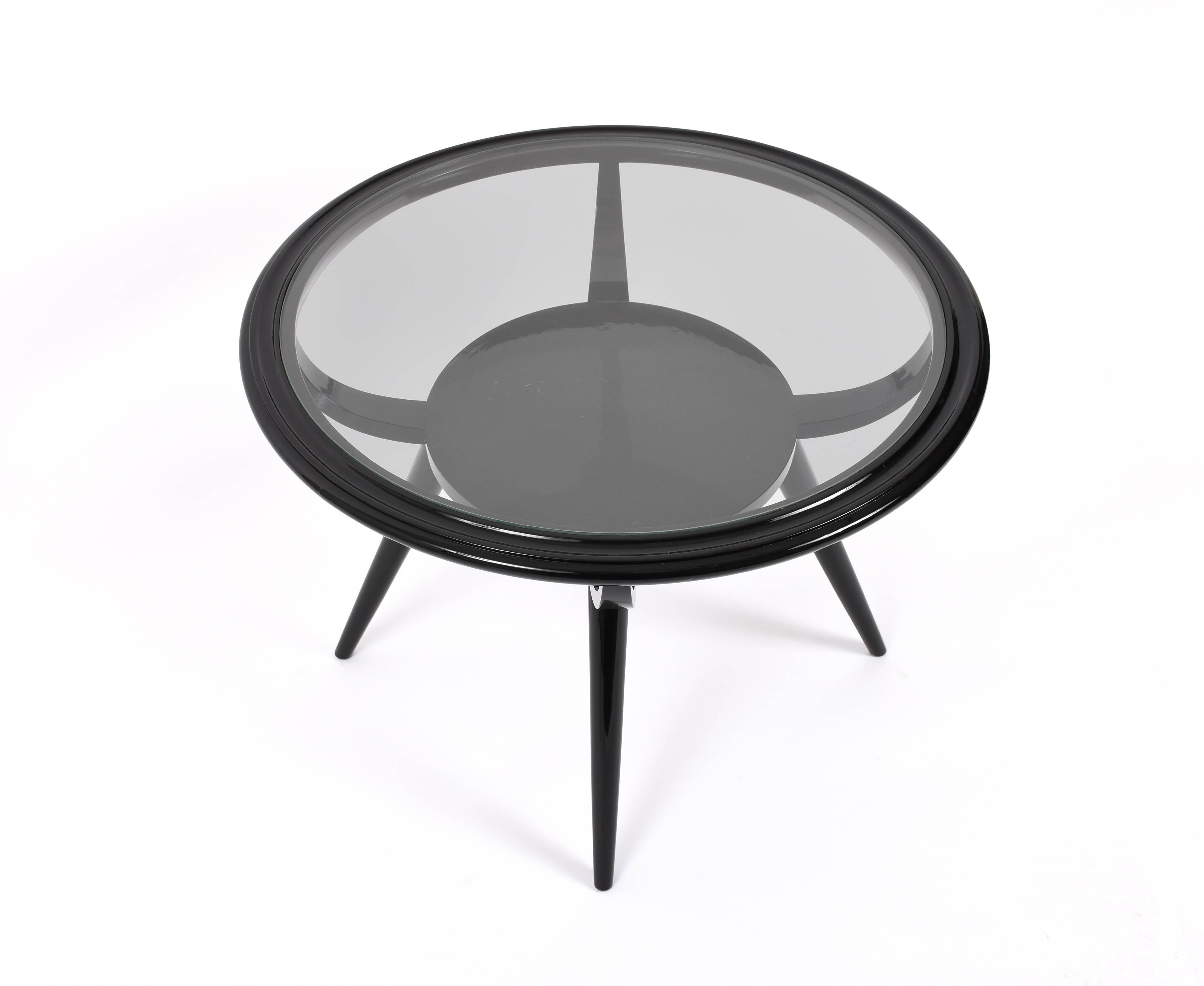 Coffee Table Italian Art Deco 1940s Round Glass Lacquered Wood, Ico Parisi Style In Fair Condition In Roma, IT