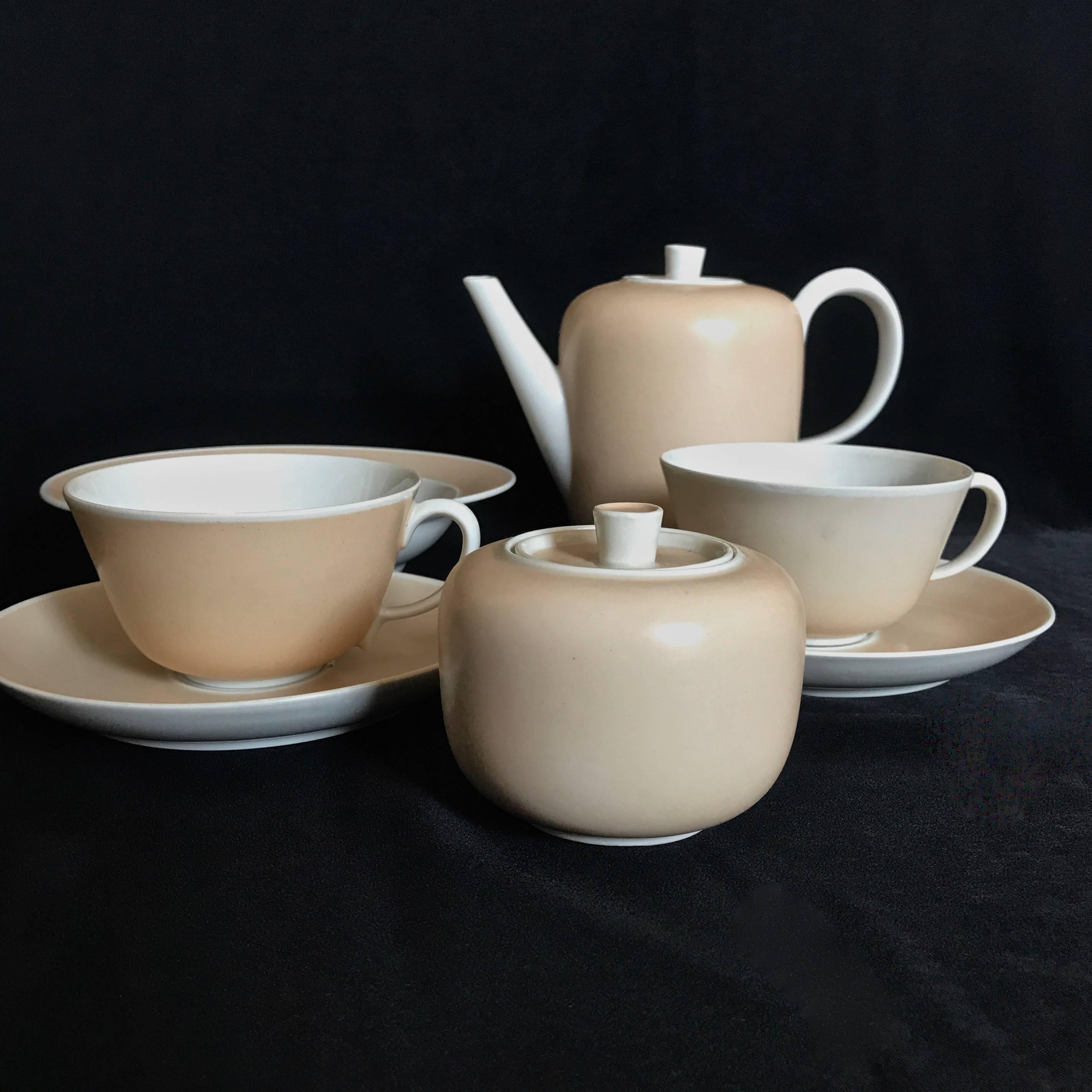 Tea Style Service Gio Ponti G. Gariboldi, Porcelain Richard Ginori Doccia, 1933 2