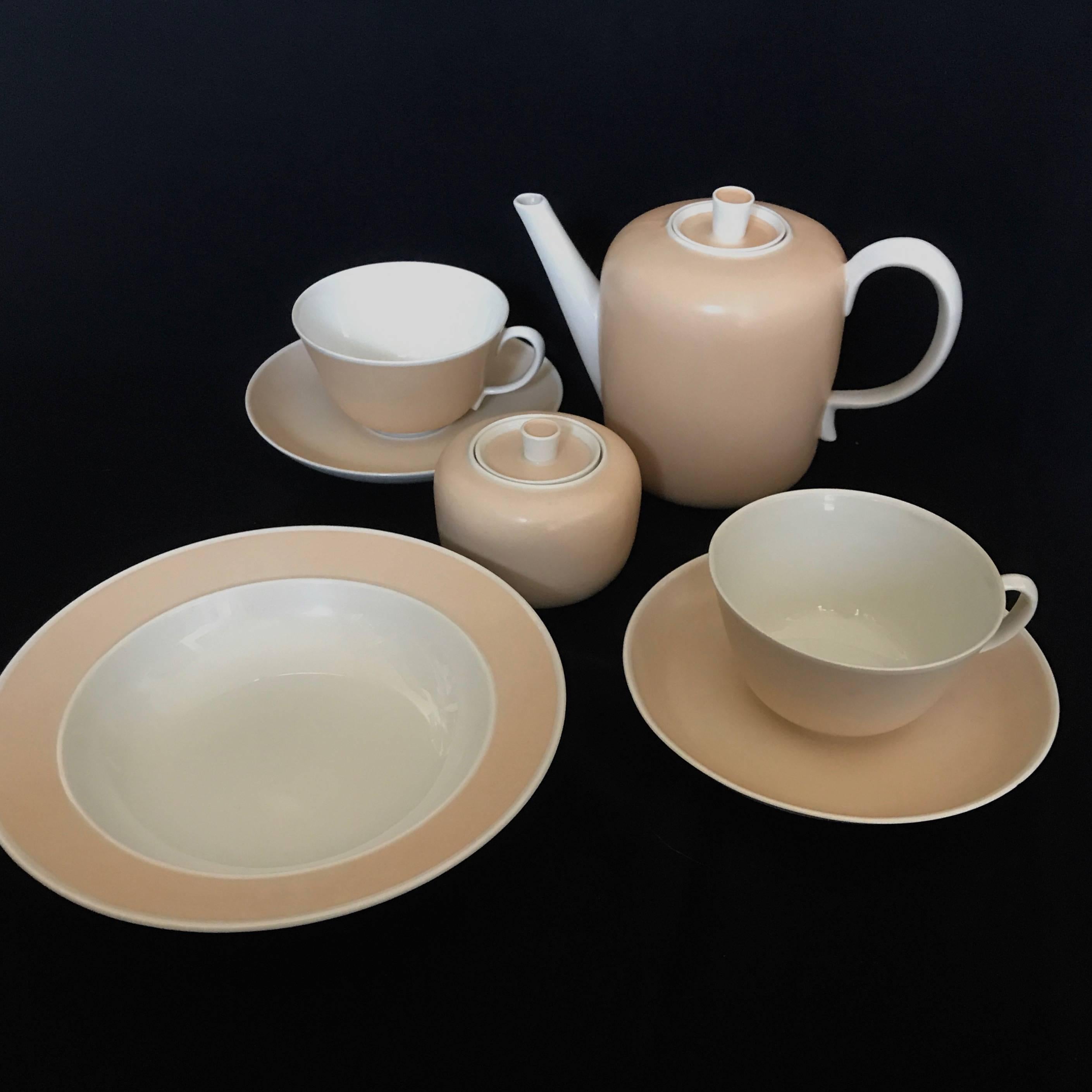 Italian Tea Style Service Gio Ponti G. Gariboldi, Porcelain Richard Ginori Doccia, 1933